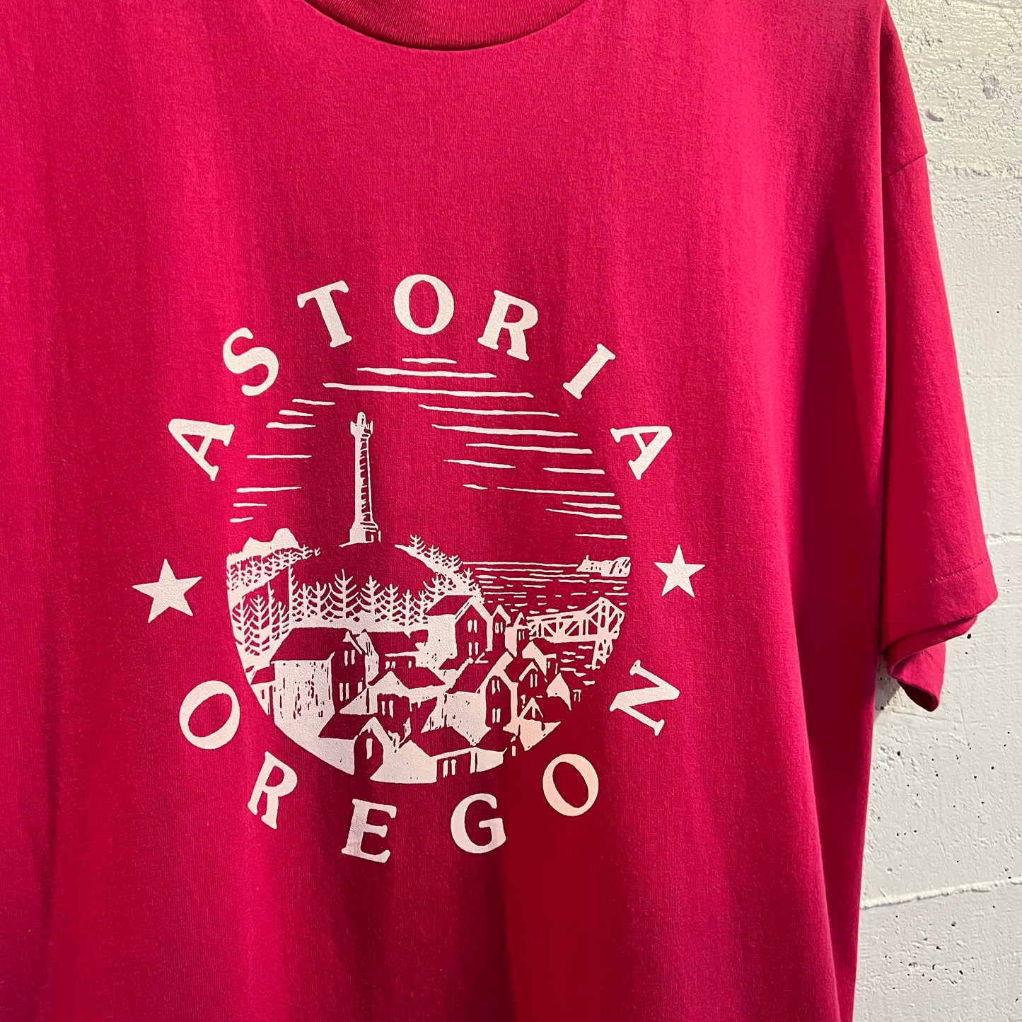 Vintage 90's Astoria, Oregon Column Single Stitch T-Shirt - Size XL - Made In USA - Pink Fushcia