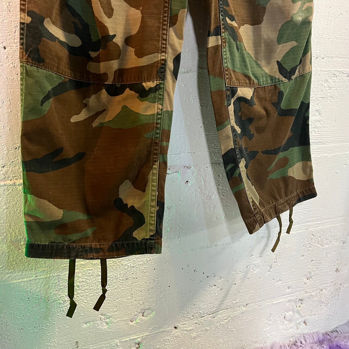 Vintage 80's U.S. Army Woodland Camo Combat Hot Weather Pants - Size Large (35") - Made In USA
