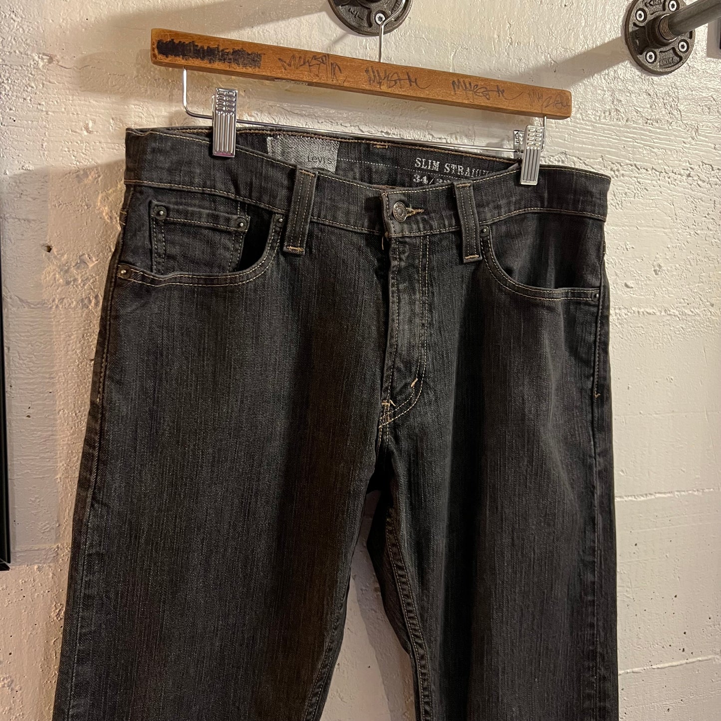 2000's Levi's 514 Slim Straight Dark Wash Denim Jeans - Size 33"/31" - Made In Mexico - Dark Wash Denim
