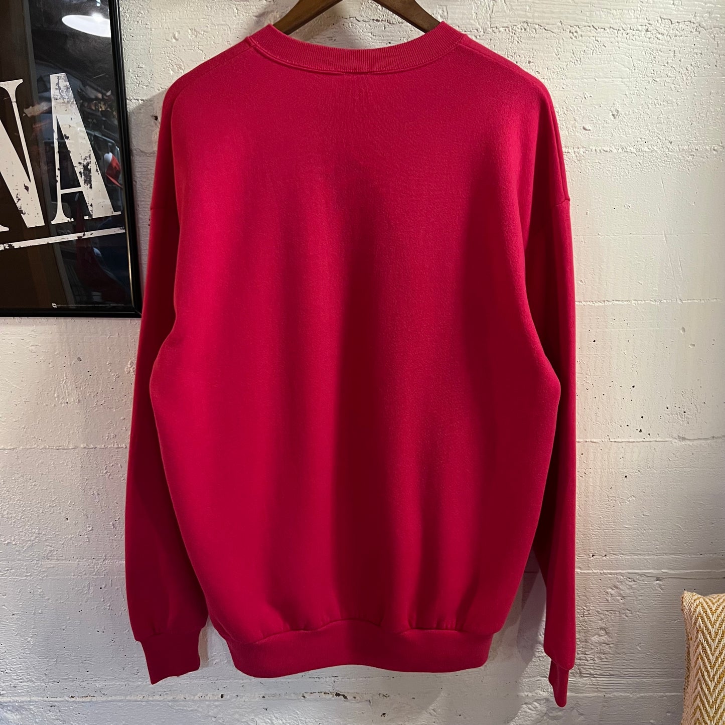 Vintage 90’s Lee Greenwood Theater Sevierville, TN ‘Hummingbird’ Crewneck Sweatshirt - Size XL - Made In USA - Pink/Multi