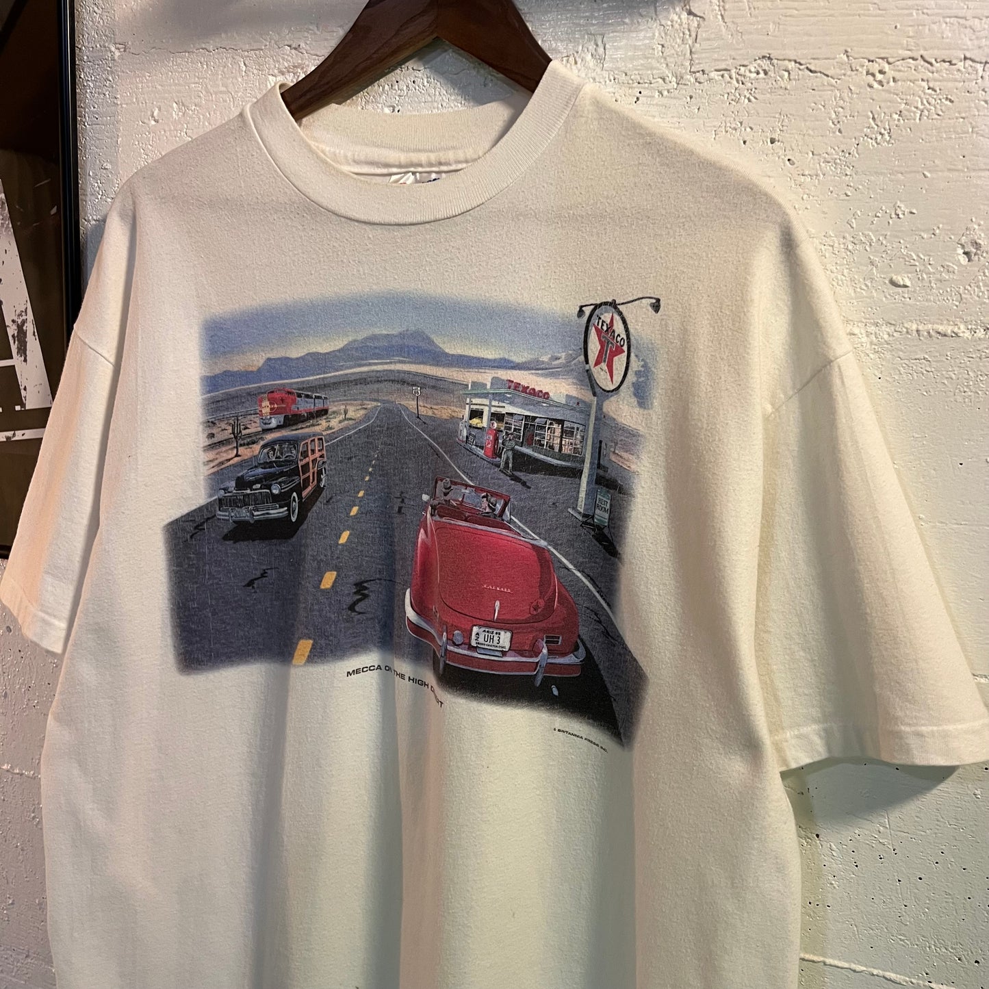Vintage Texaco ‘Mecca On The High Desert’ Route 66 Car Single Stitch T-Shirt - Size XL - Made In USA - White/Multi