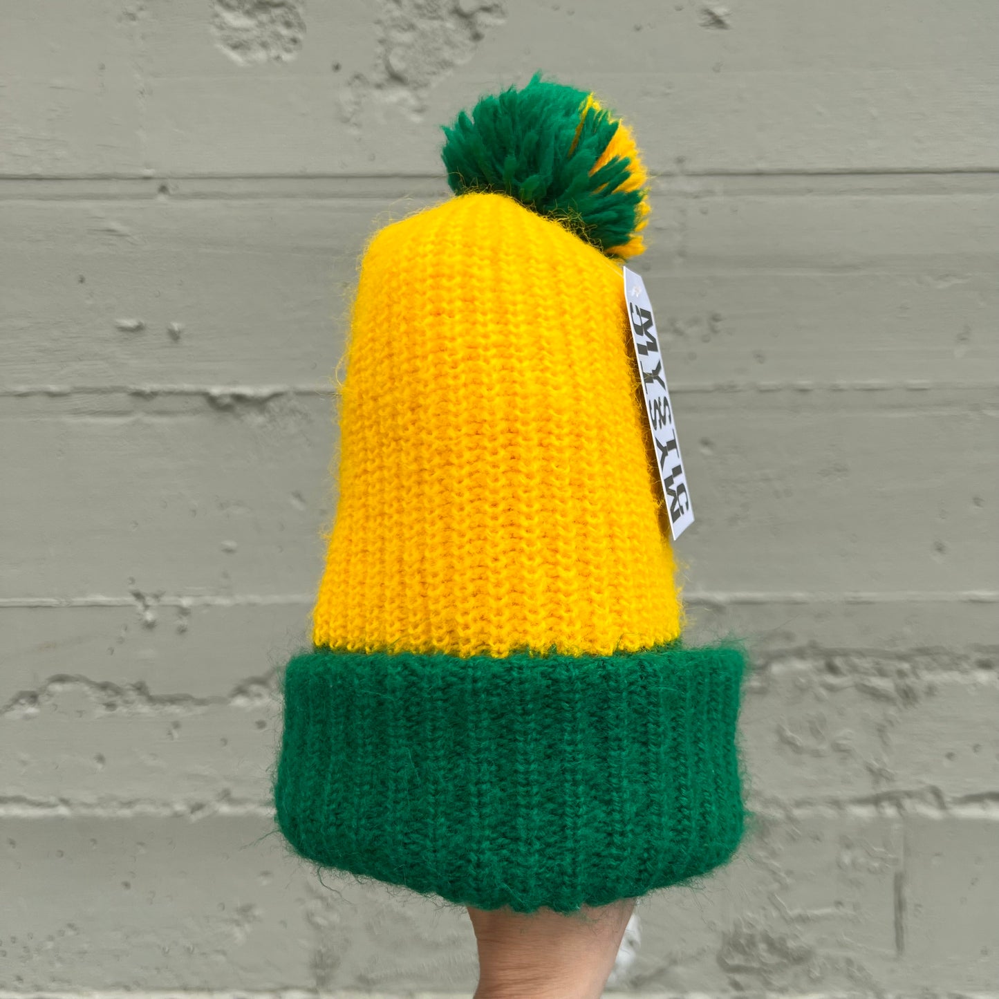 True Vintage 1970's Snoopy Peanuts Embroidered Knit Pom Pom Beanie Hat By Hi-Bulk - O/S - Made In USA - Green/Yellow