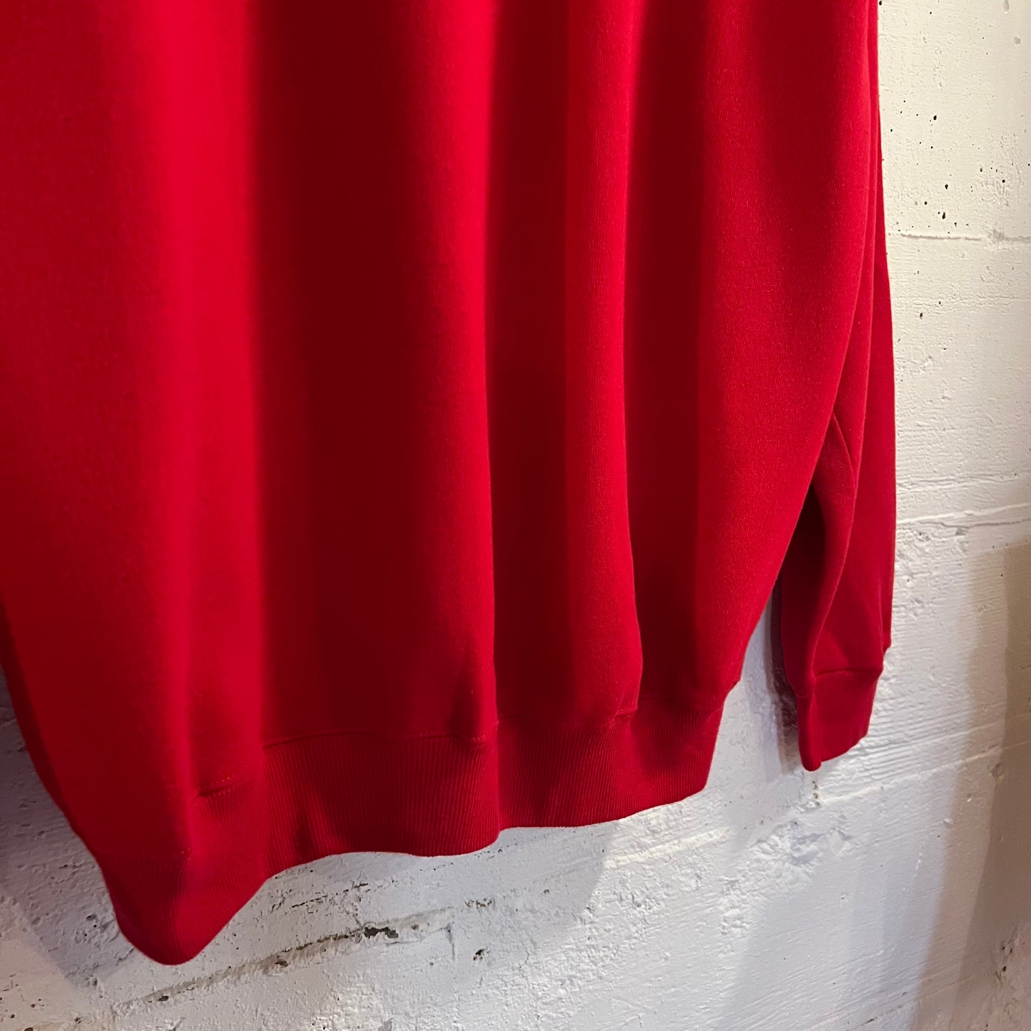 Vintage 80’s Huá Guāng ‘Magnificent Light’ Raglan Sleeve Crewneck Sweatshirt - Size XL - Made In USA - Red/Gold