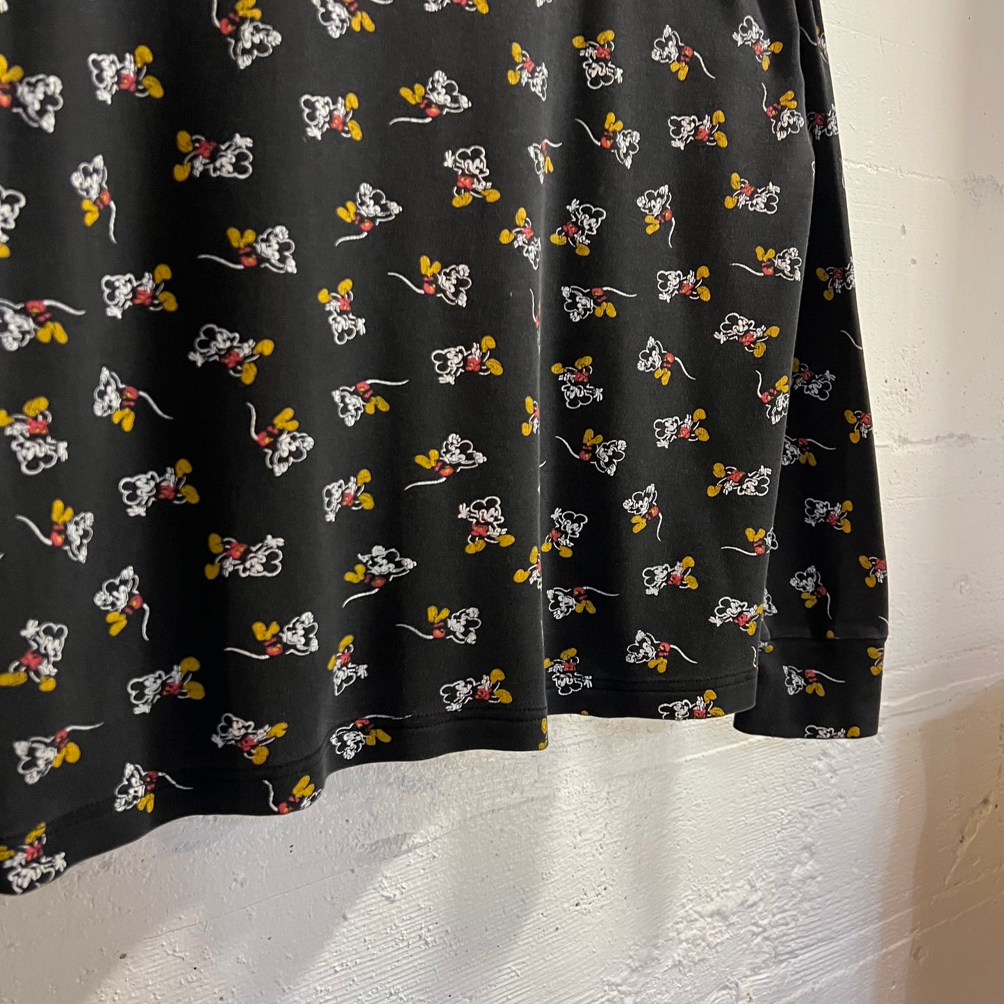 Vintage 80’s Disney Mickey Mouse All Over Print Long Sleeve Turtle Neck Shirt - Size Small - Black/White/Red/Yellow