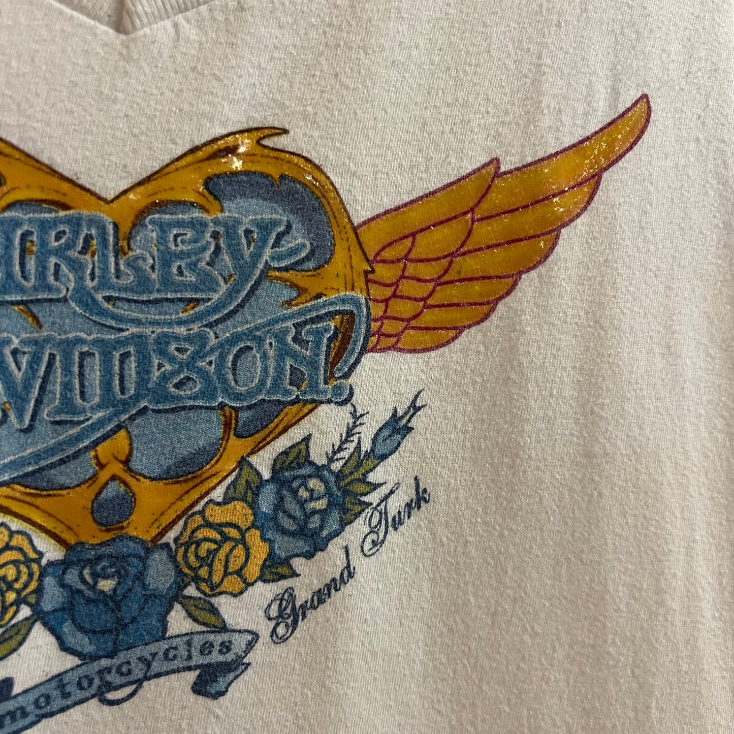 Vintage 2000’s Harley Davidson ‘Grand Turk’ Baby Tee - Size Small - White/Multi