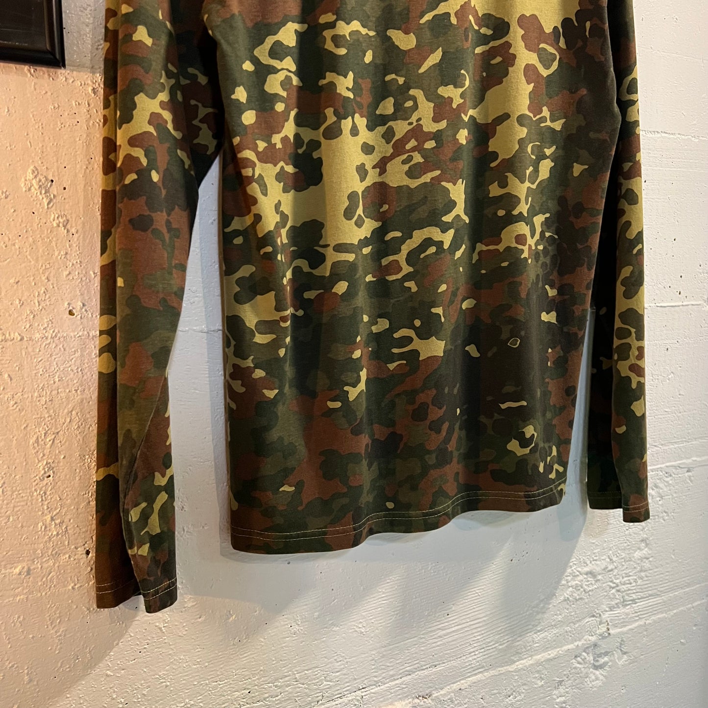 German Mil-Tec Flecktarn Camouflage Long Sleeve Shirt - Size Medium - 100% Cotton - Olive/Beige/Brown