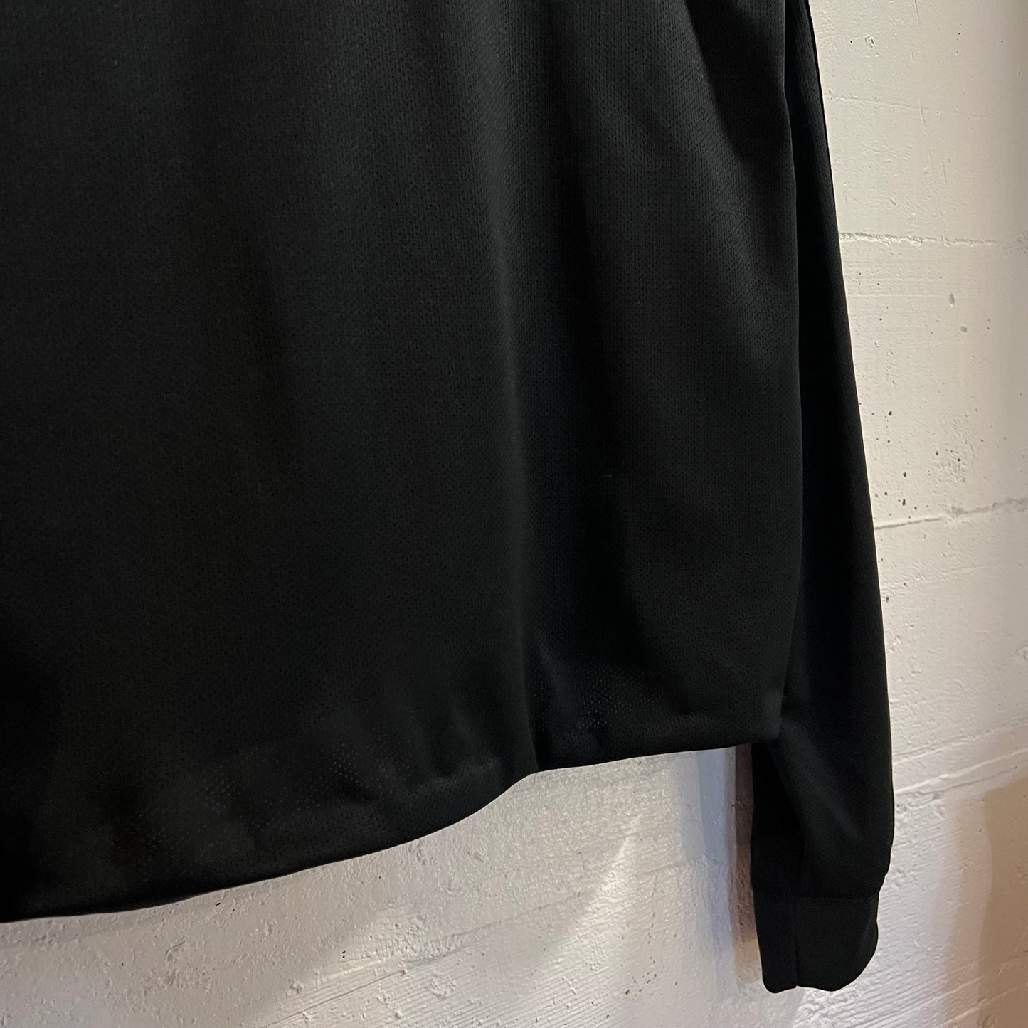 Vintage 2000’s Embroidered Nike Cropped Long Sleeve Mesh Athletic T-Shirt - Size XL - Black/White