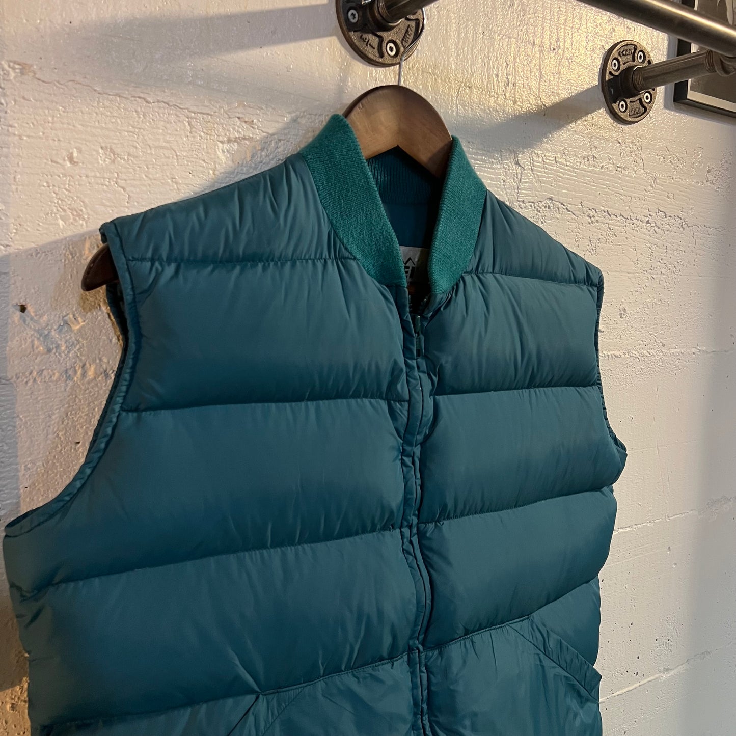 Vintage 1980’s REI Down Puffer Zip-Up Vest - Size Small - Made In USA - Teal