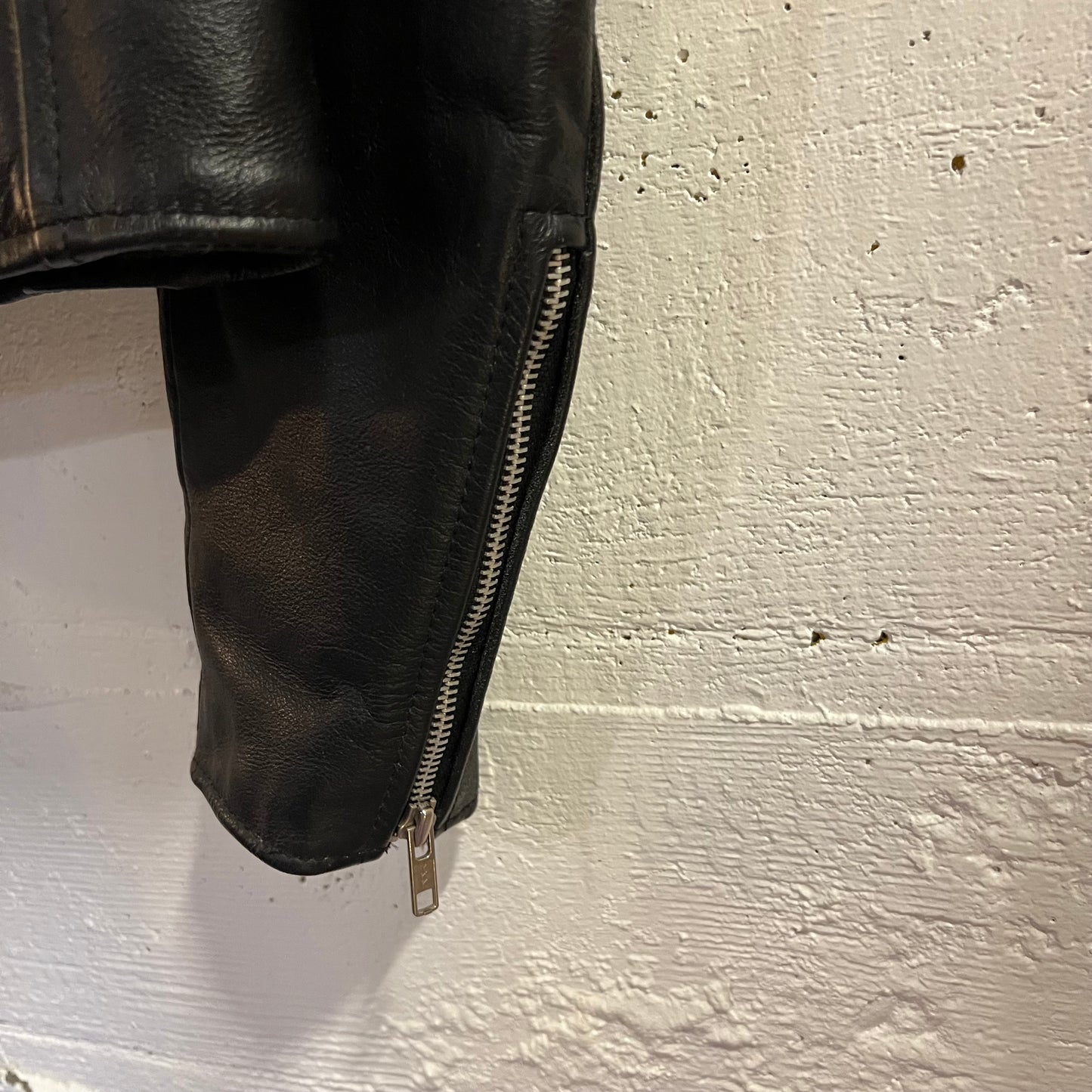 Vintage 1980's Berman's Leather Moto Biker Jacket - Size 14 (Medium) - Genuine Leather - Black