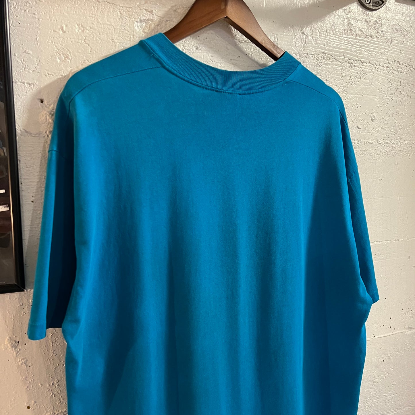 Vintage 80’s Distressed University Of Hawaii Single Stitch T-Shirt - Size XL - Made In USA - Blue/White/Black