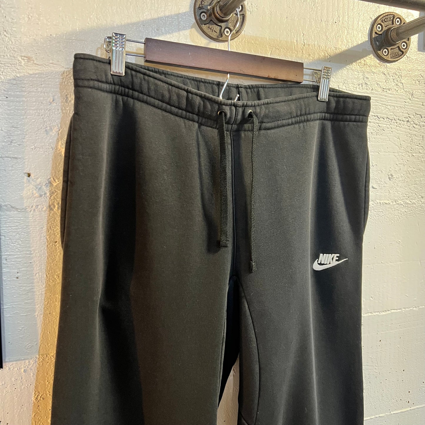 Y2K Nike Straight Leg Mini Swoosh Embroidered Sweats - Size Medium - Black/White