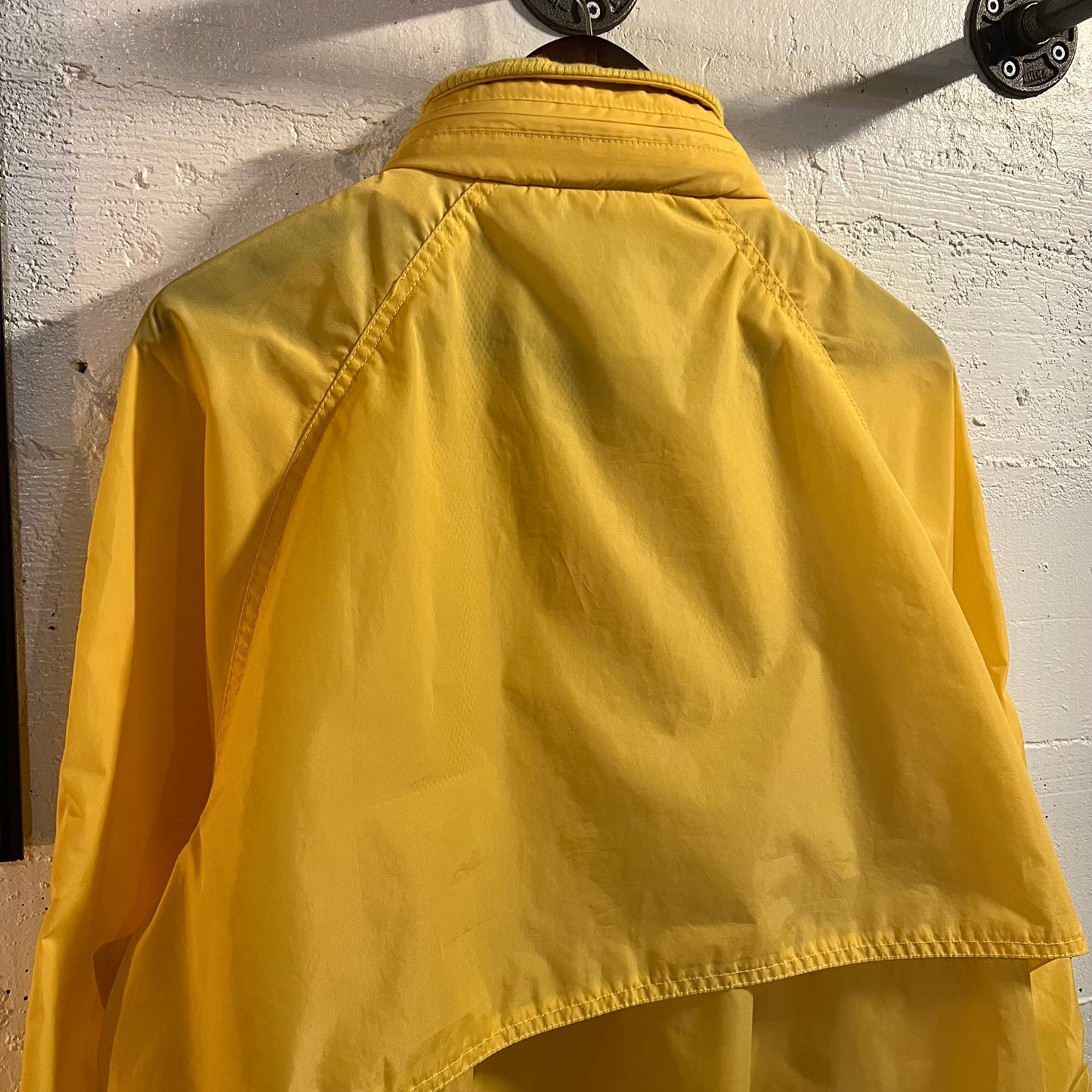 Vintage 1980's Eddie Bauer Pastel Zip Up Windbreaker Jacket - Size Large - Pastel Yellow