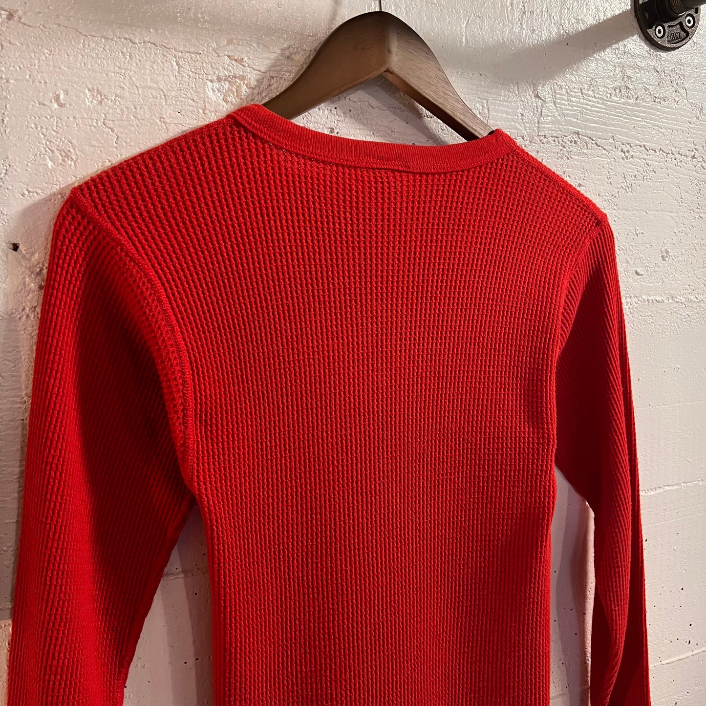 Vintage 80's JCPenney Waffle Knit Long Sleeve Thermal Shirt - Size Youth XL - Made In USA - Cotton/Poly Blend - Red