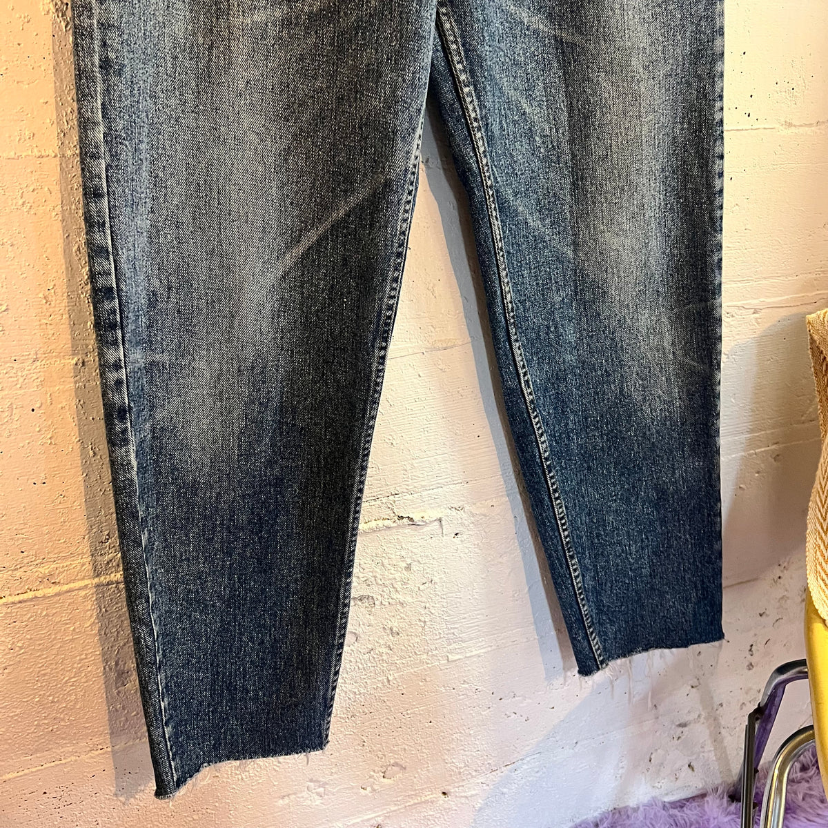 Vintage 90's Levi's 560 Loose Tapered Fit Denim Jeans - Size 33" x 32" - Made In USA - Medium Wash Indigo
