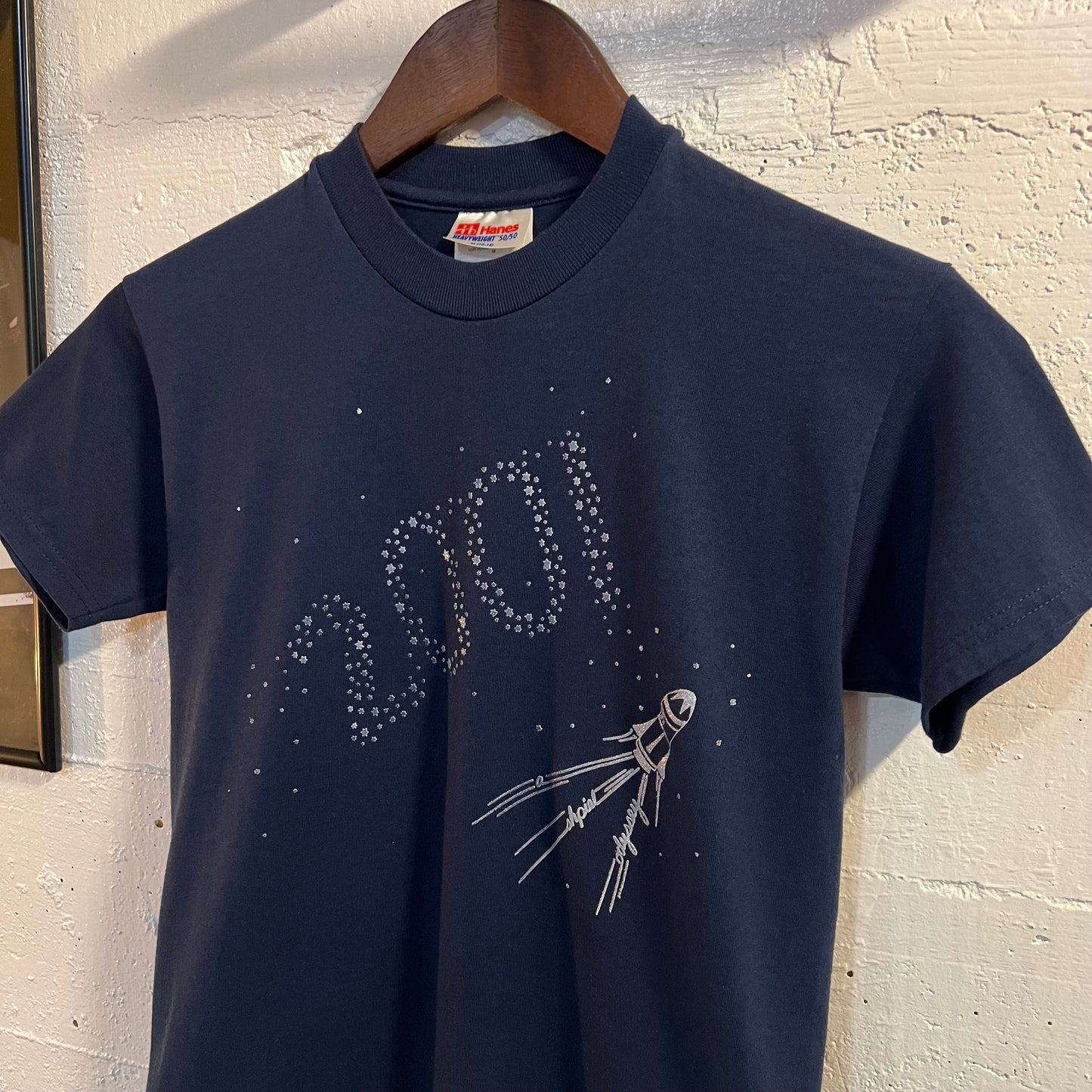 Vintage 2001 'Spaceship Baby T-Shirt - Size Youth Medium - Navy Blue