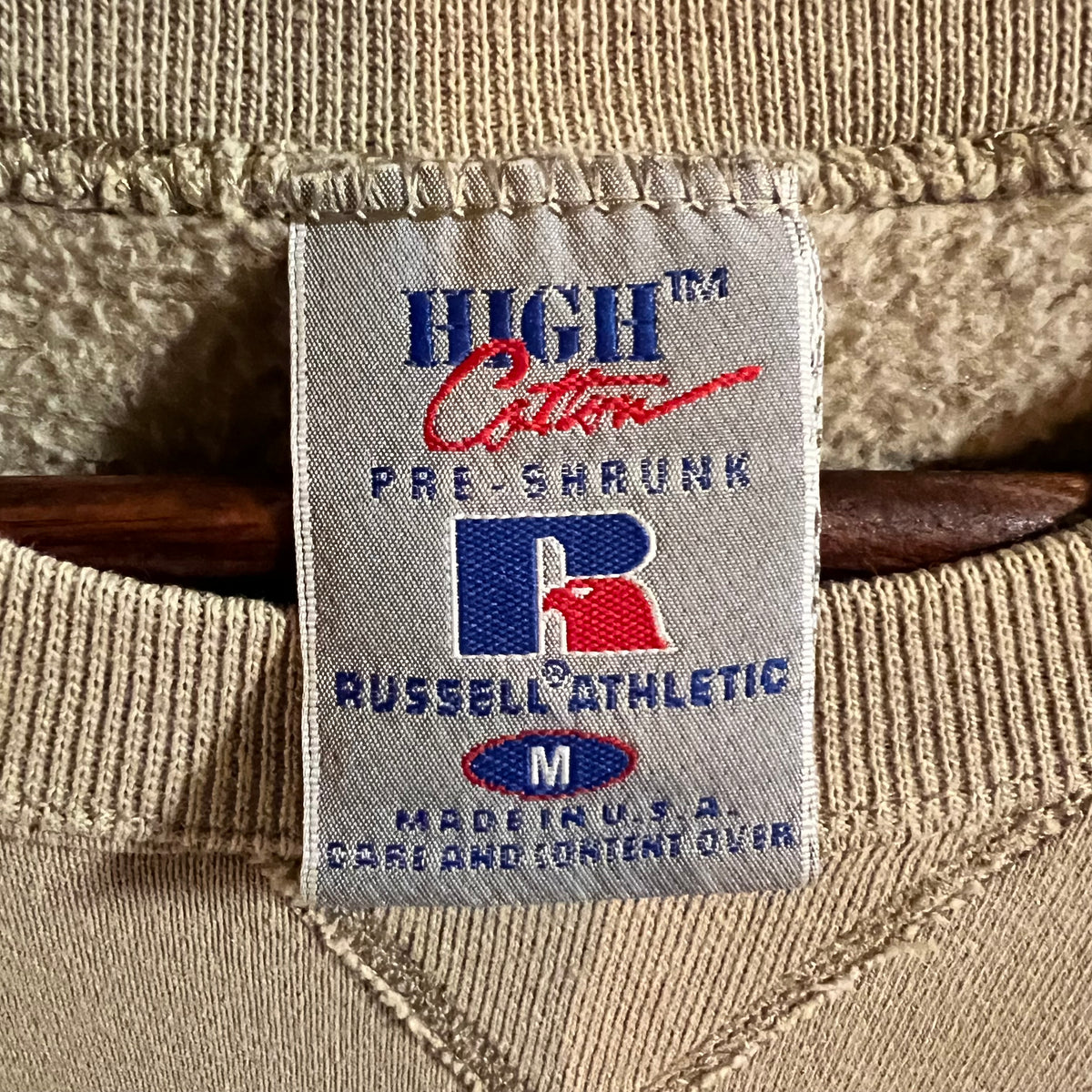 Vintage 90’s Embroidered Russell Athletic Crewneck Sweatshirt - Size Medium - Made In USA - Tan/Beige