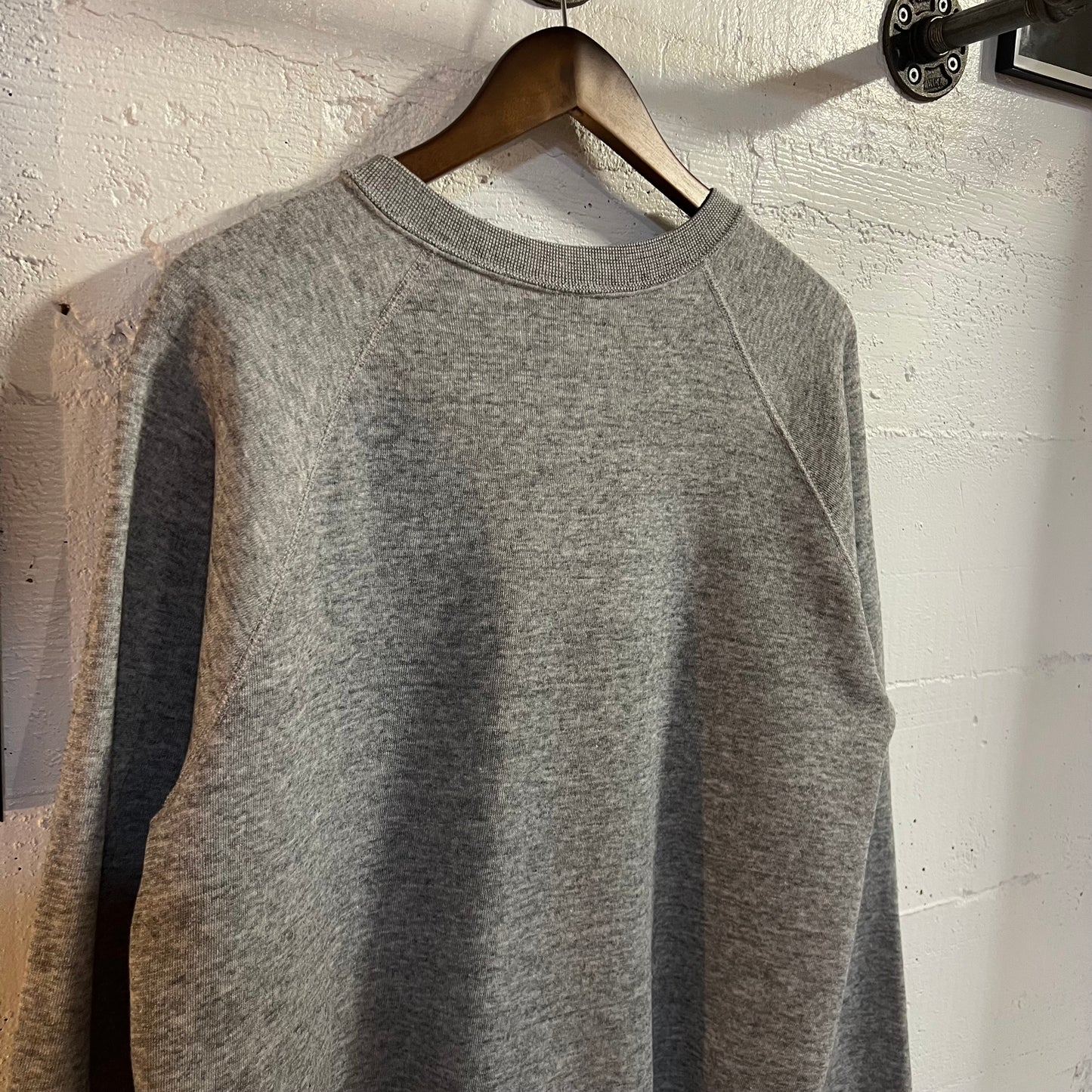 Vintage 80’s Humptulips, Washington Puff Print Raglan Sleeve Crewneck Sweatshirt - Size XL - Made In USA - Heather Grey/Multi
