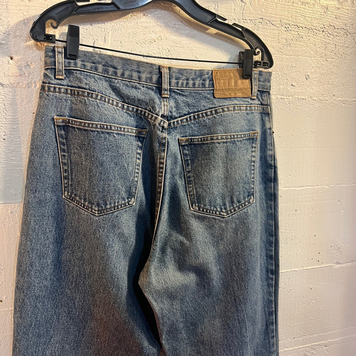 Vintage Denim Supply Company Faded Tapered Leg Lightwash Denim Jeans - Size 32" - Light Blue