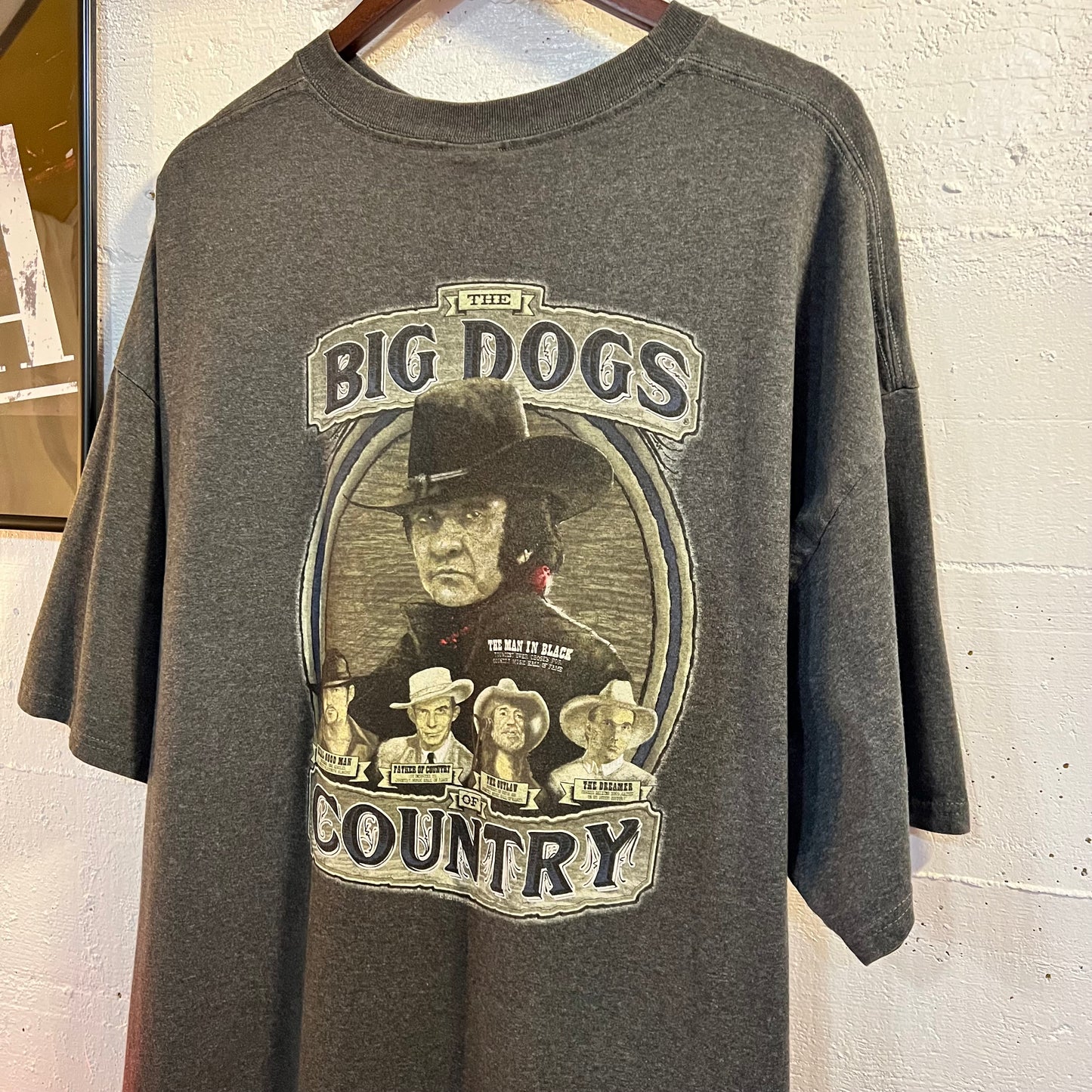 Vintage 2003 Big Dogs ‘The Big Dogs Of Country’ John Wayne T-Shirt - Size 3XL - Dark Grey