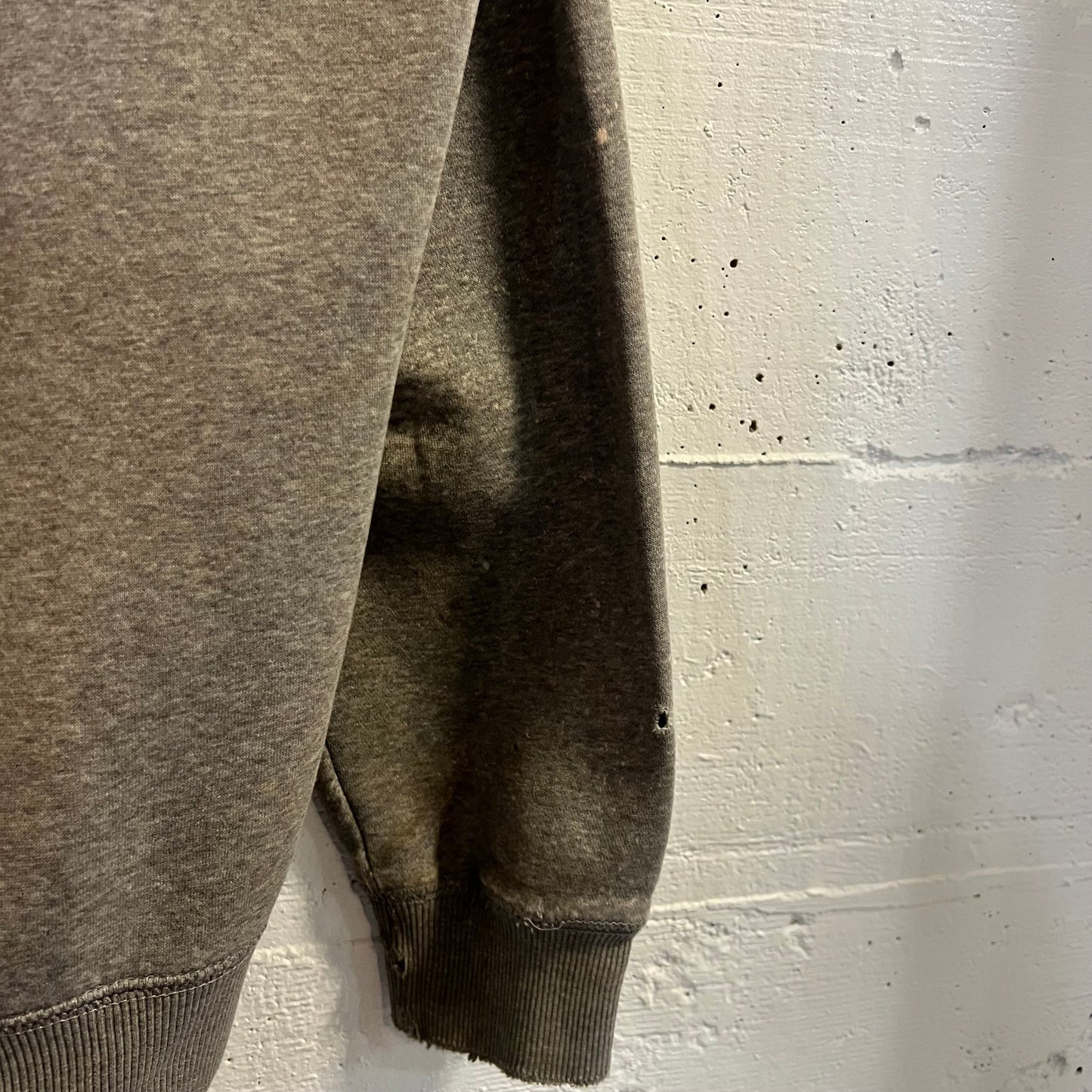 Vintage 2000’s Distressed Embroidered Nike Hoodie Sweatshirt - Size Medium - Heather Grey