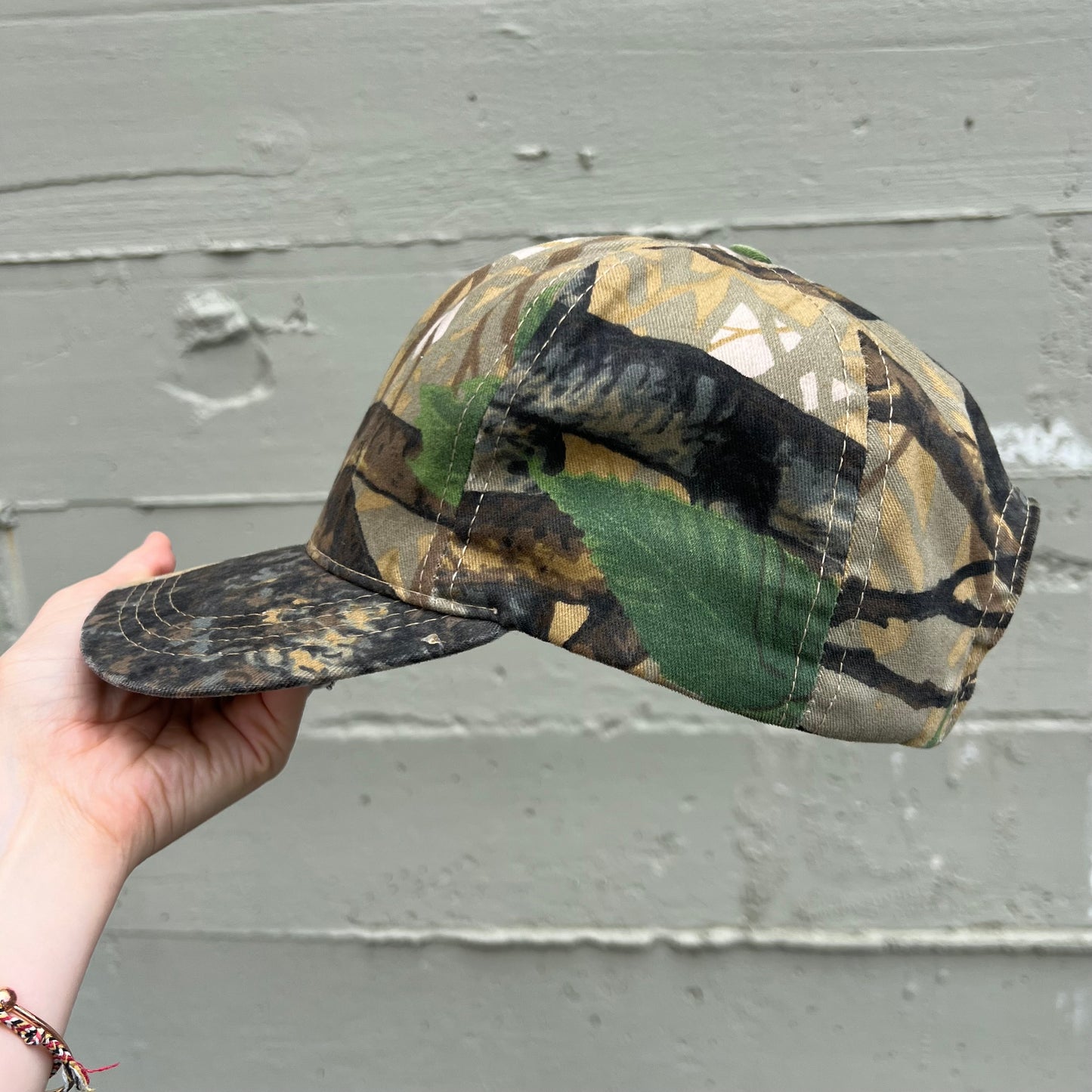 Vintage 90’s AMJ Pacific Co. Skyline Apparition Hunting Camo Six Panel SnapBack Trucker Hat - One Size Fits All - Made In USA - Earth Toned