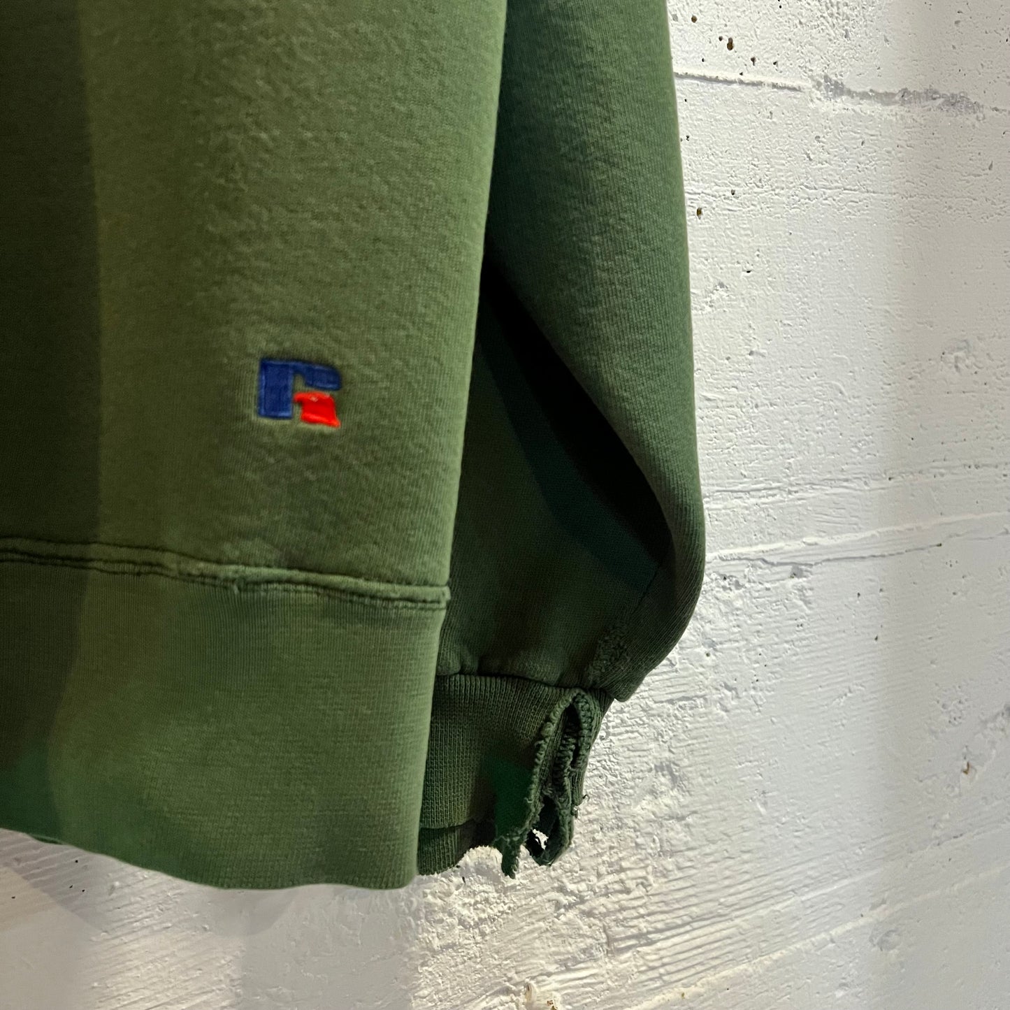 Vintage Distressed Russell Athletic High Cotton 'Illinois Wesleyan University' Collegiate Crewneck Sweatshirt -  Size XL - Made In USA - Faded Green