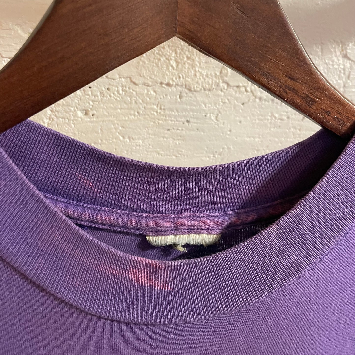Vintage 90’s University Of Washington Huskies Single Stitch T-shirt  - Size Small - Purple/Yellow/White