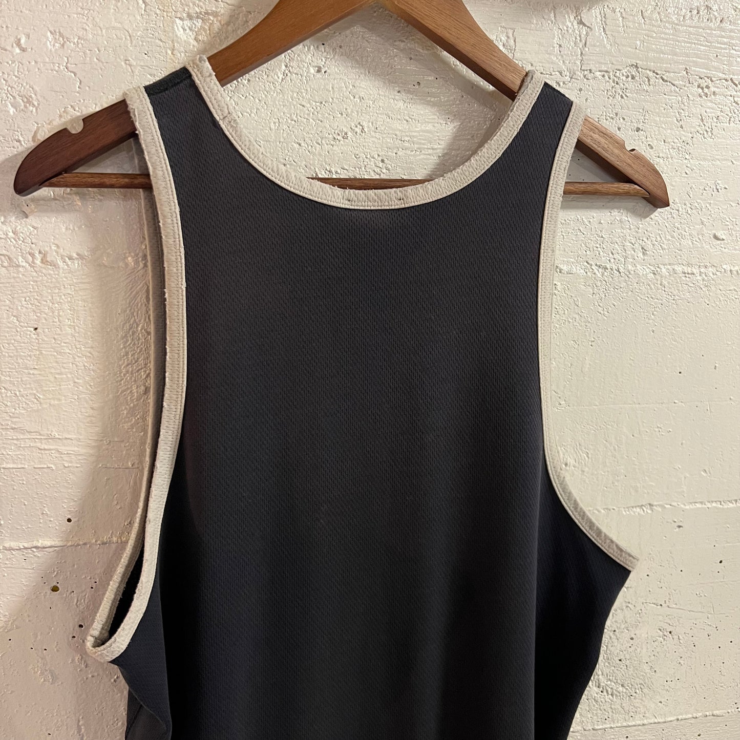 Vintage 90’s Abercrombie And Fitch Gym Issue Muscle Mesh Tank Top - Size Large - Made In USA - Navy/White