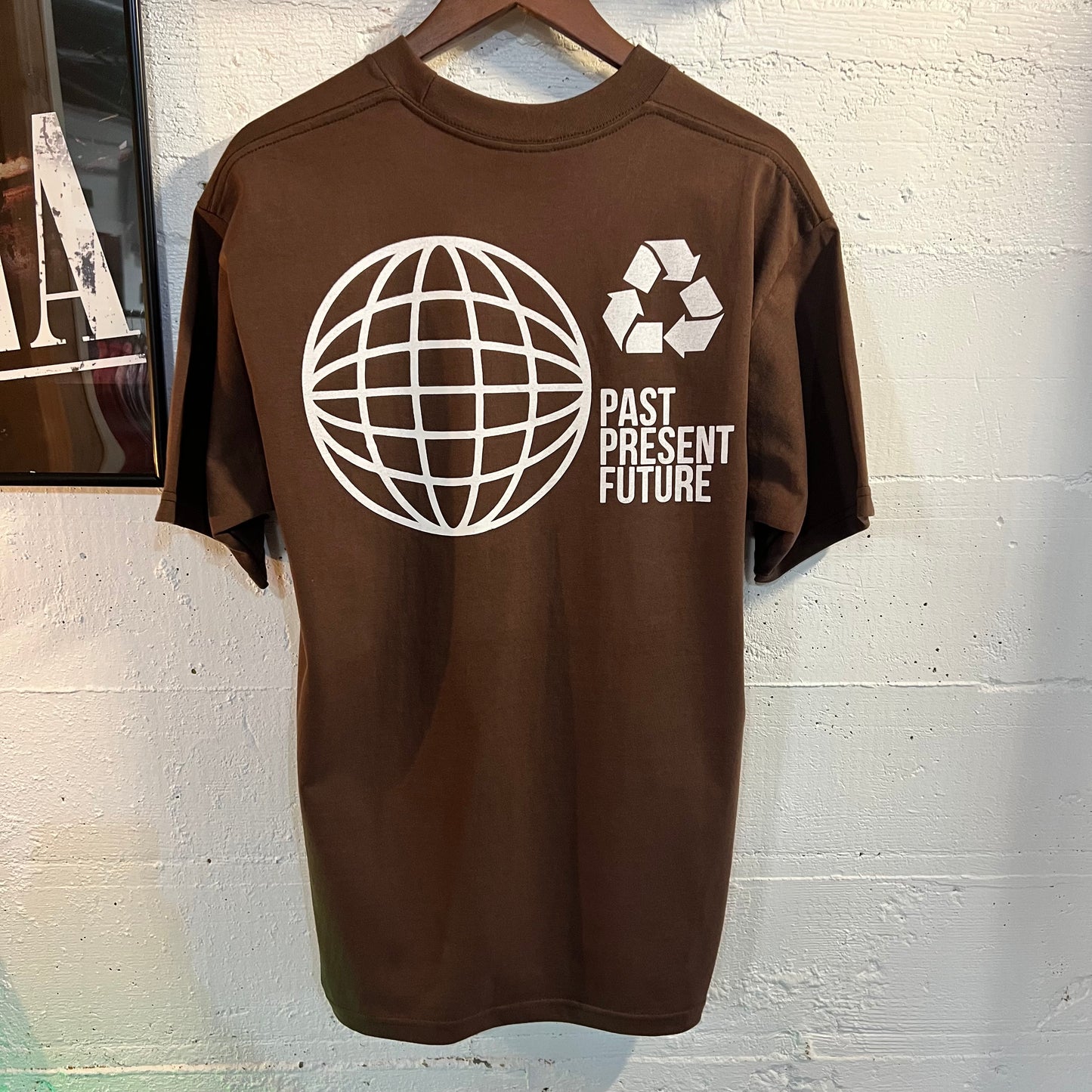 MYSTICSTUDIOS PAST/PRESENT/FUTURE T-SHIRT - SS25 - Cacao Brown/Mystic-White