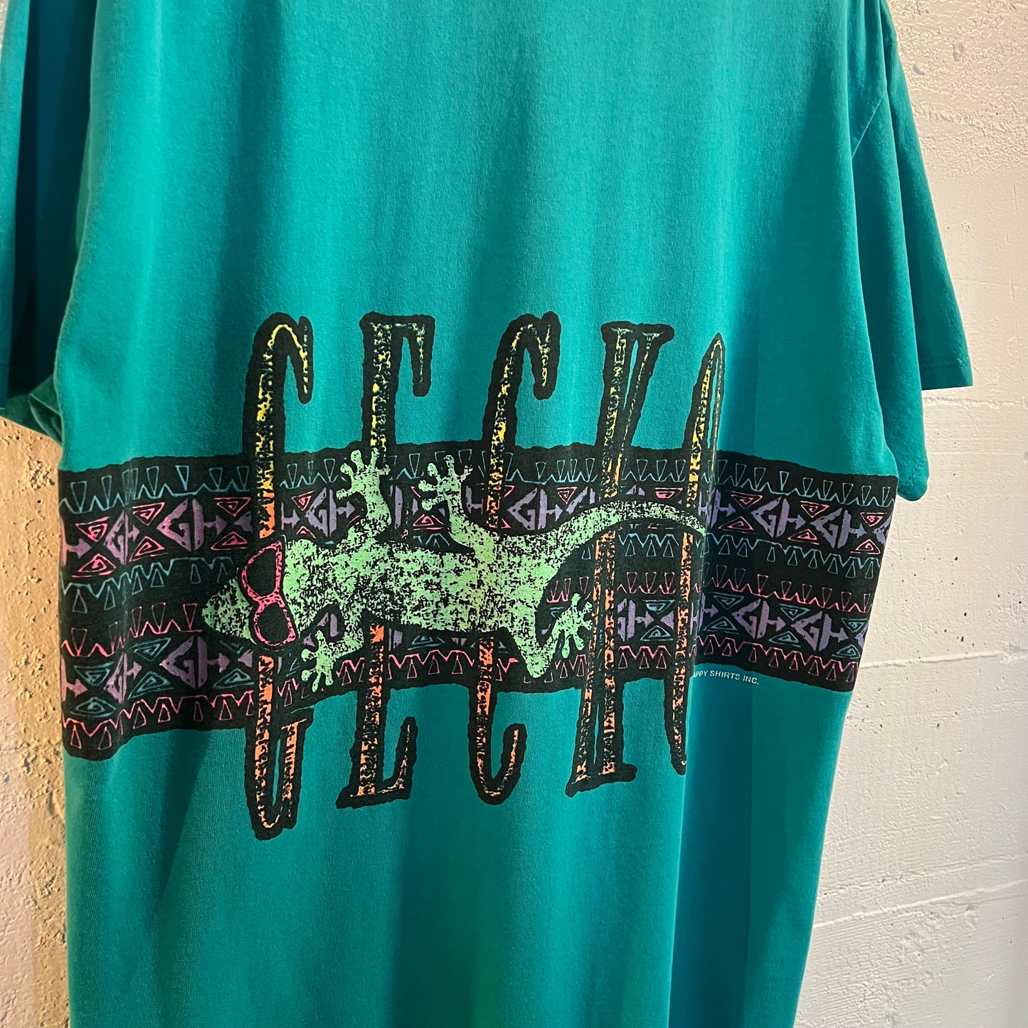 Vintage 90's Gecko Hawaii Wraparound Print Graphic T-Shirt - Size Large - Made In USA