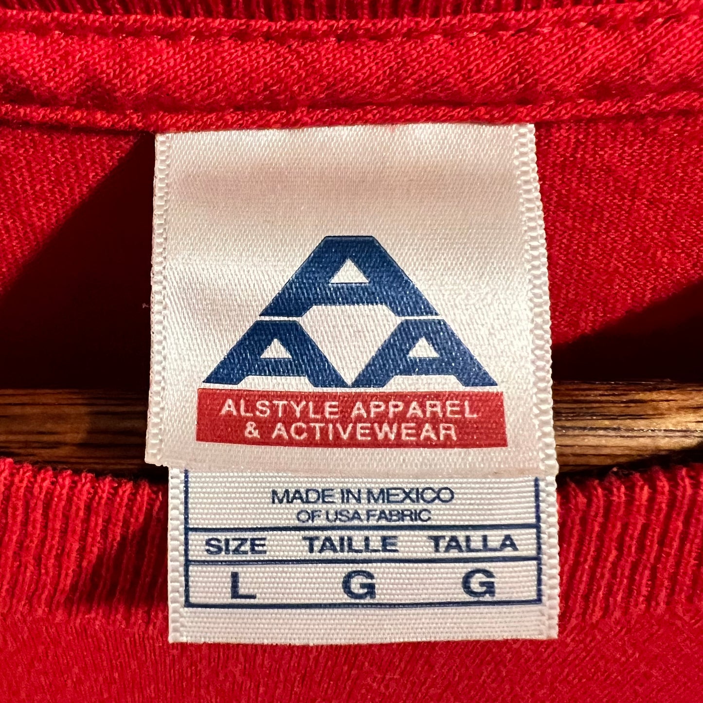 Vintage Calgary Flames NHL Long Sleeve T-Shirt - Size Large - Red/Multi