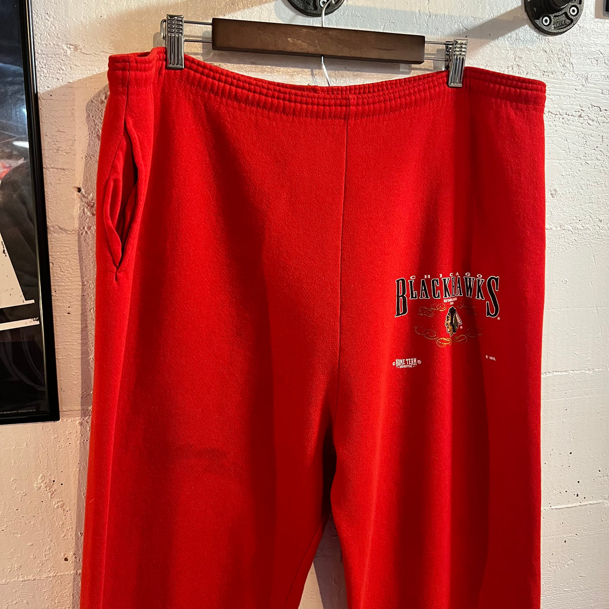 Vintage 90’s Chicago Blackhawks NHL Home Team Advantage Fleece Lined Sweatpants - Size XL (40) - Made In USA - Red