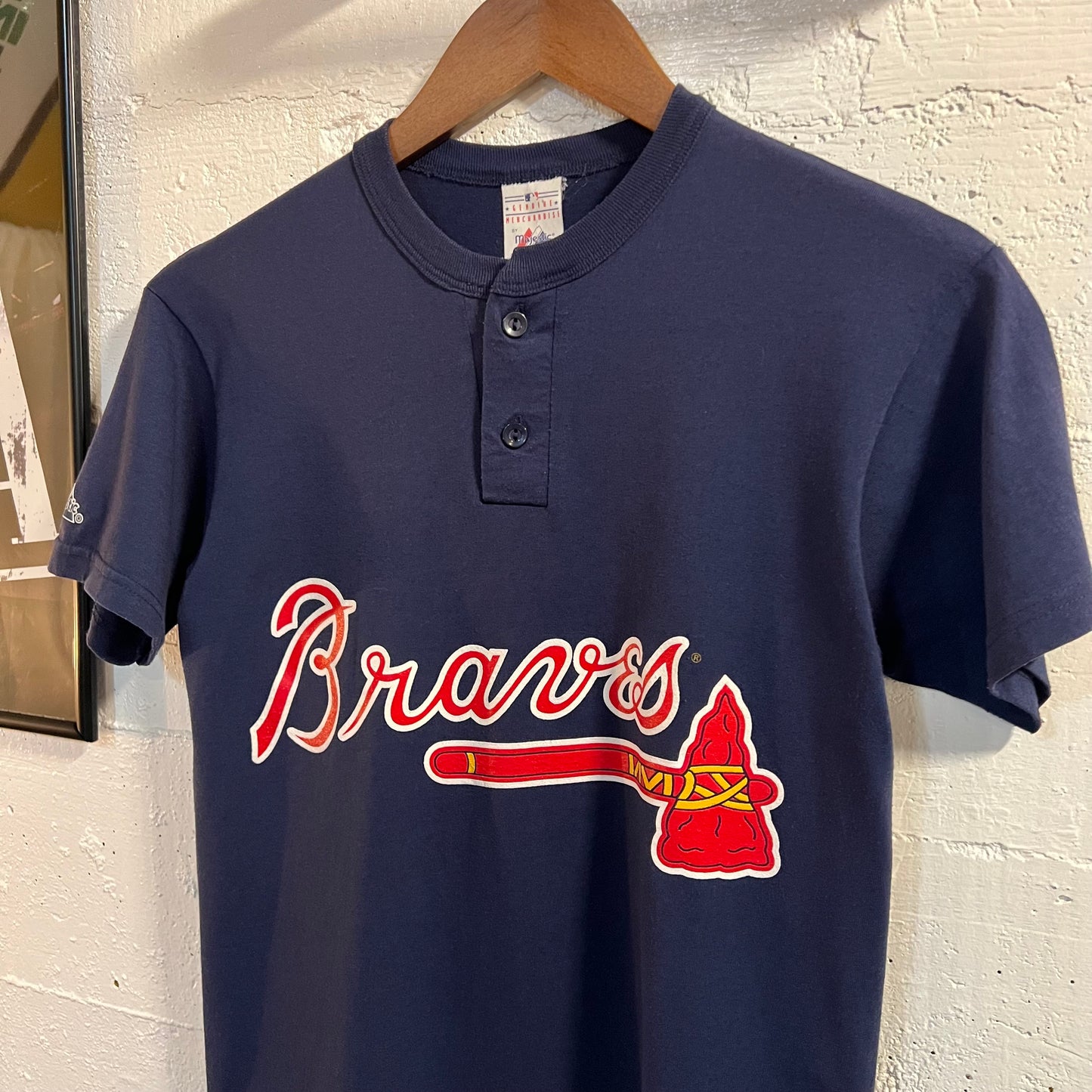 Vintage Y2K Atlanta Braves '#6' Baseball Henley T-Shirt - Size Youth Large - Navy/Red