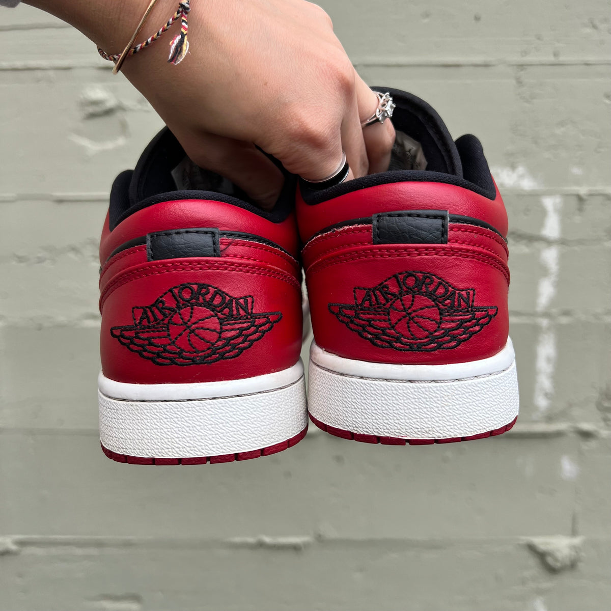 *Pre-Owned* Nike Air Jordan 1 Low 'Reverse Bred' - Size 9.5M/11W - 553558-606 - 2020