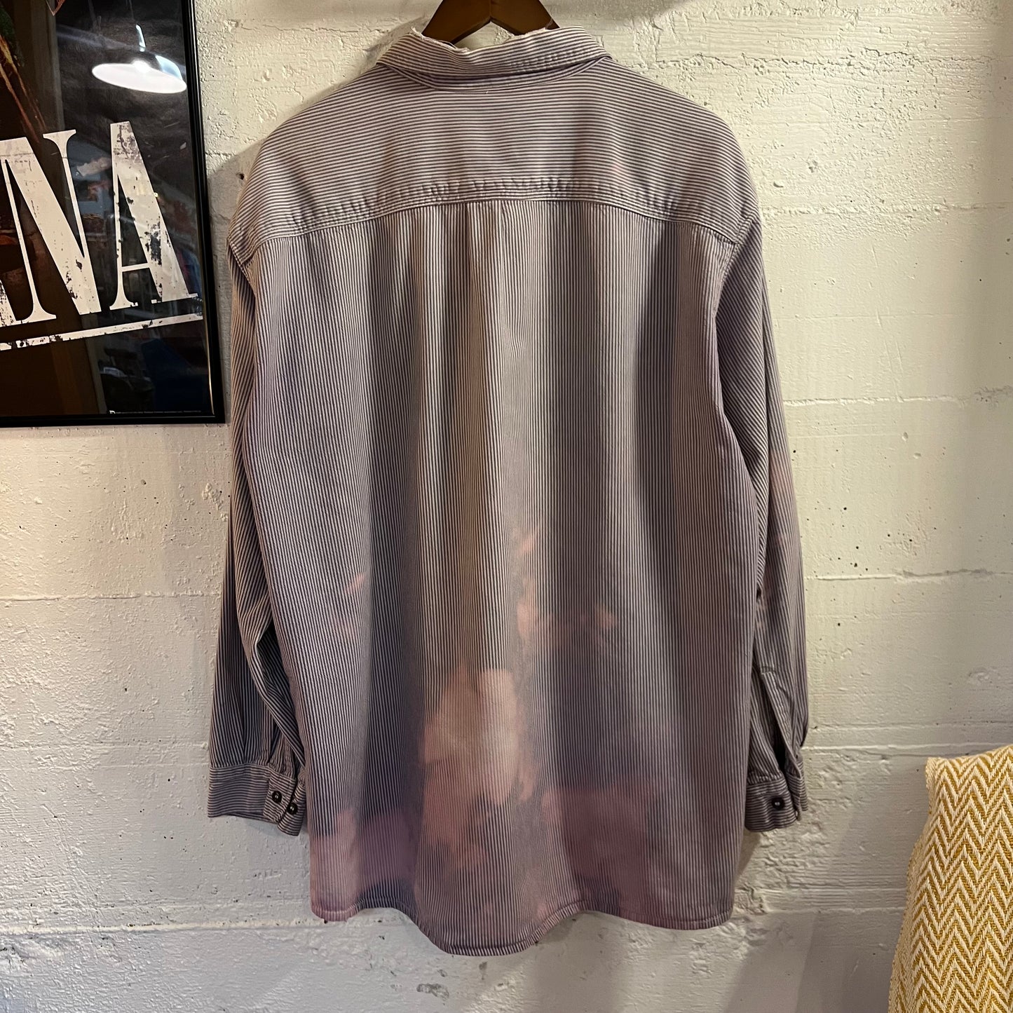 Vintage 90’s Distressed Prison Blues Pin Striped Long Sleeve Button Up Shirt - Size Large - Made In USA - White/Purple