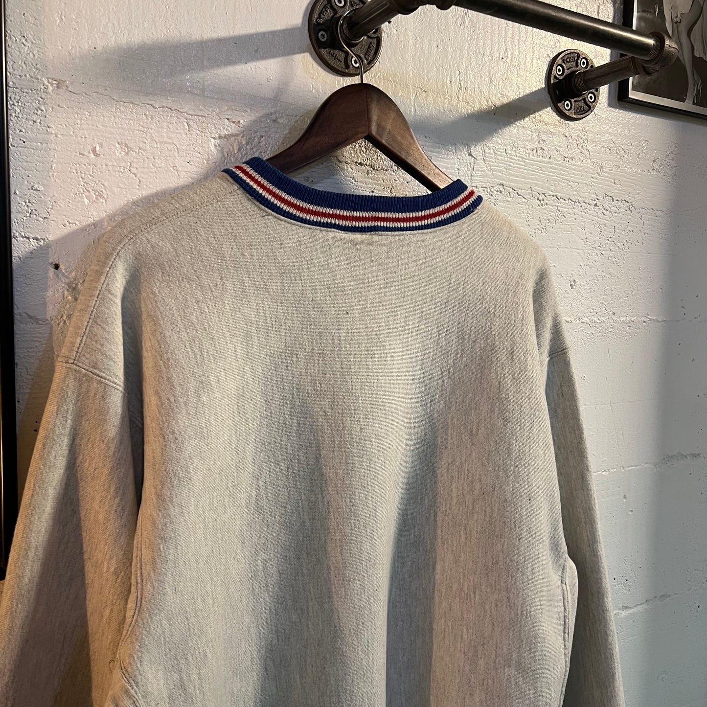 Vintage Embroidered Spokane Chiefs Hockey Team Jacquard Collar Crewneck Sweatshirt - Size XL - Made In USA - Heather Grey/Blue/Red