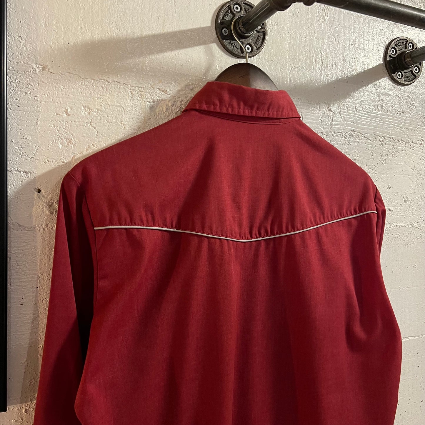 Vintage 1970's Wrangler Western Yoke Pearl Snap Western Shirt - Size Medium - Made In USA - Maroon/Silver