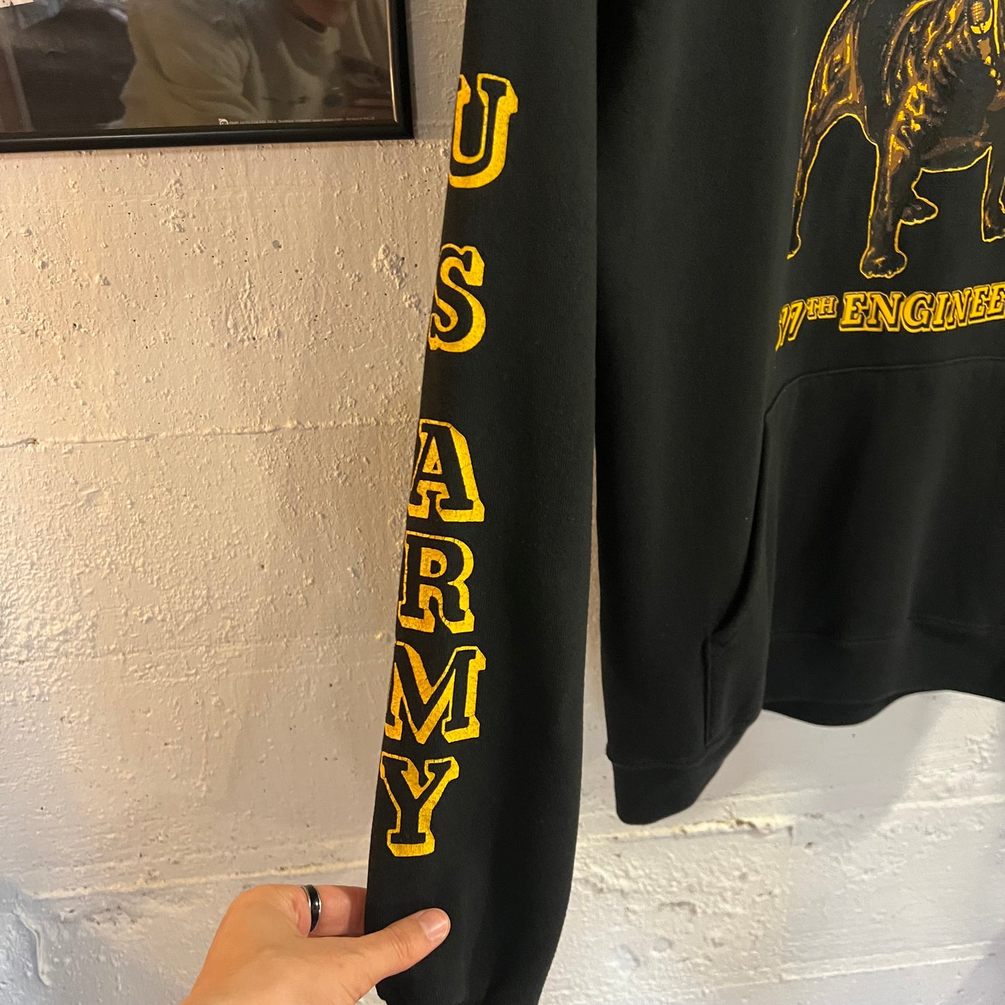 Vintage 90’s Russell Delta 577th U.S. Army Engineers Bulldog Hoodie Sweatshirt - Size Large - Made In USA - Black/Yellow