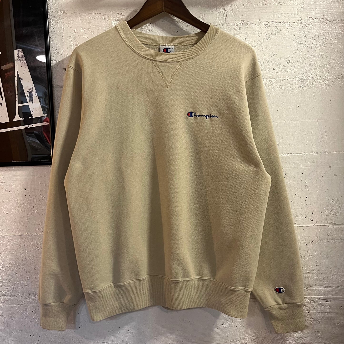 Vintage 90’s Embroidered Champion Crewneck Sweatshirt - Size Medium - Beige