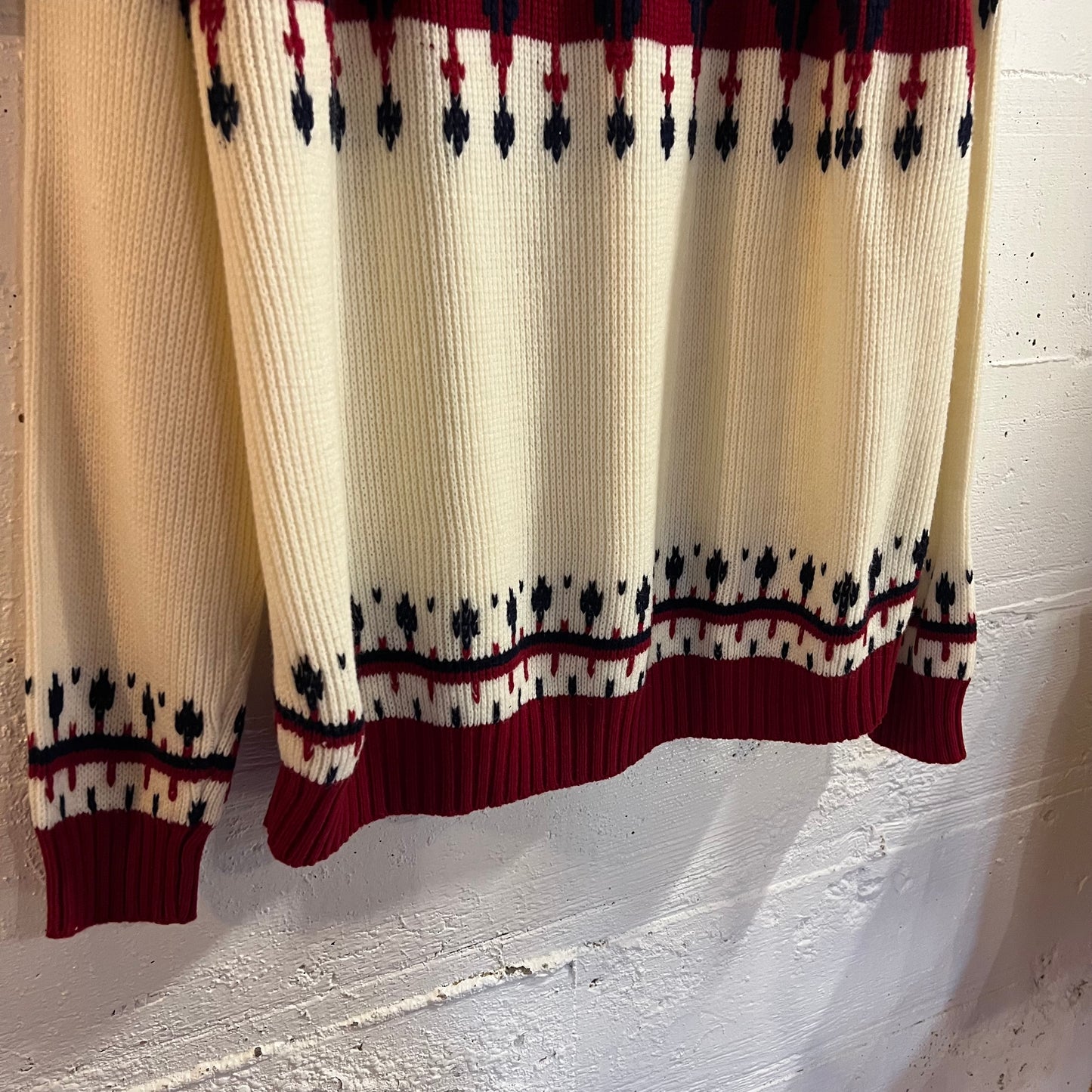 Vintage 70’s JCPenney Fair Isle Geometric Patterned Knit Raglan Sweater - Size Large - Maroon/Navy/White