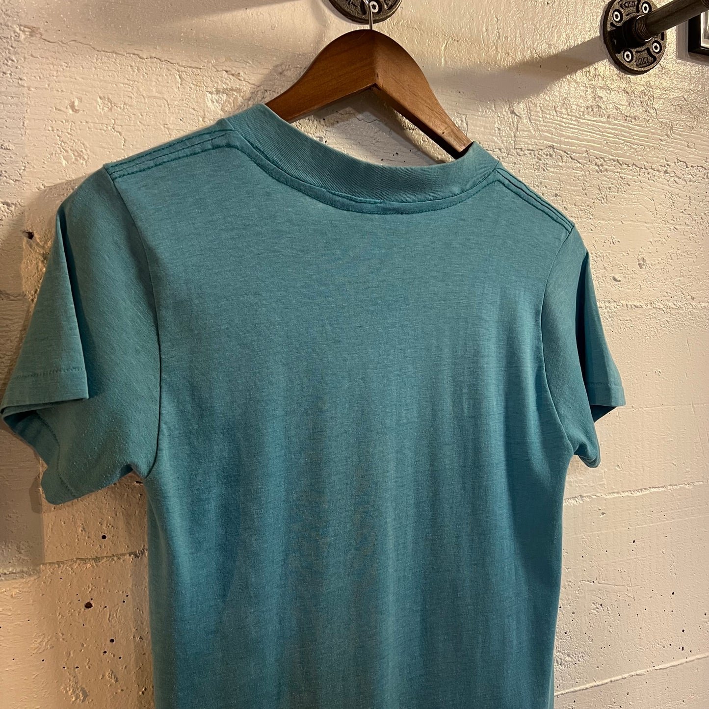 Vintage 70’s St.Thomas Virgin Islands ‘Yacht Virgin Sale’ Single Stitch V-Neck T-Shirt - Size Medium - Made In USA - Blue/White