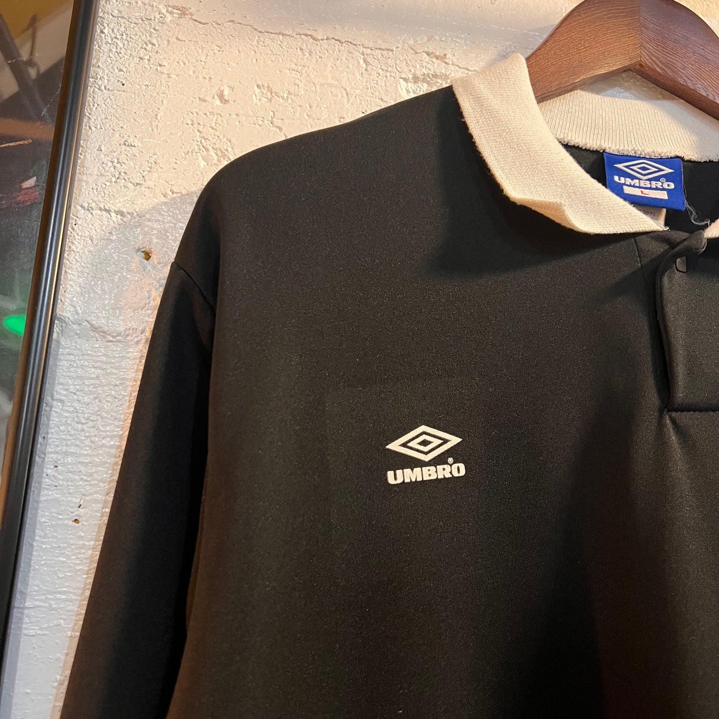 Vintage 90's Umbro Long Sleeve Blank Soccer Jersey - Size Large - Made In USA - Black/White