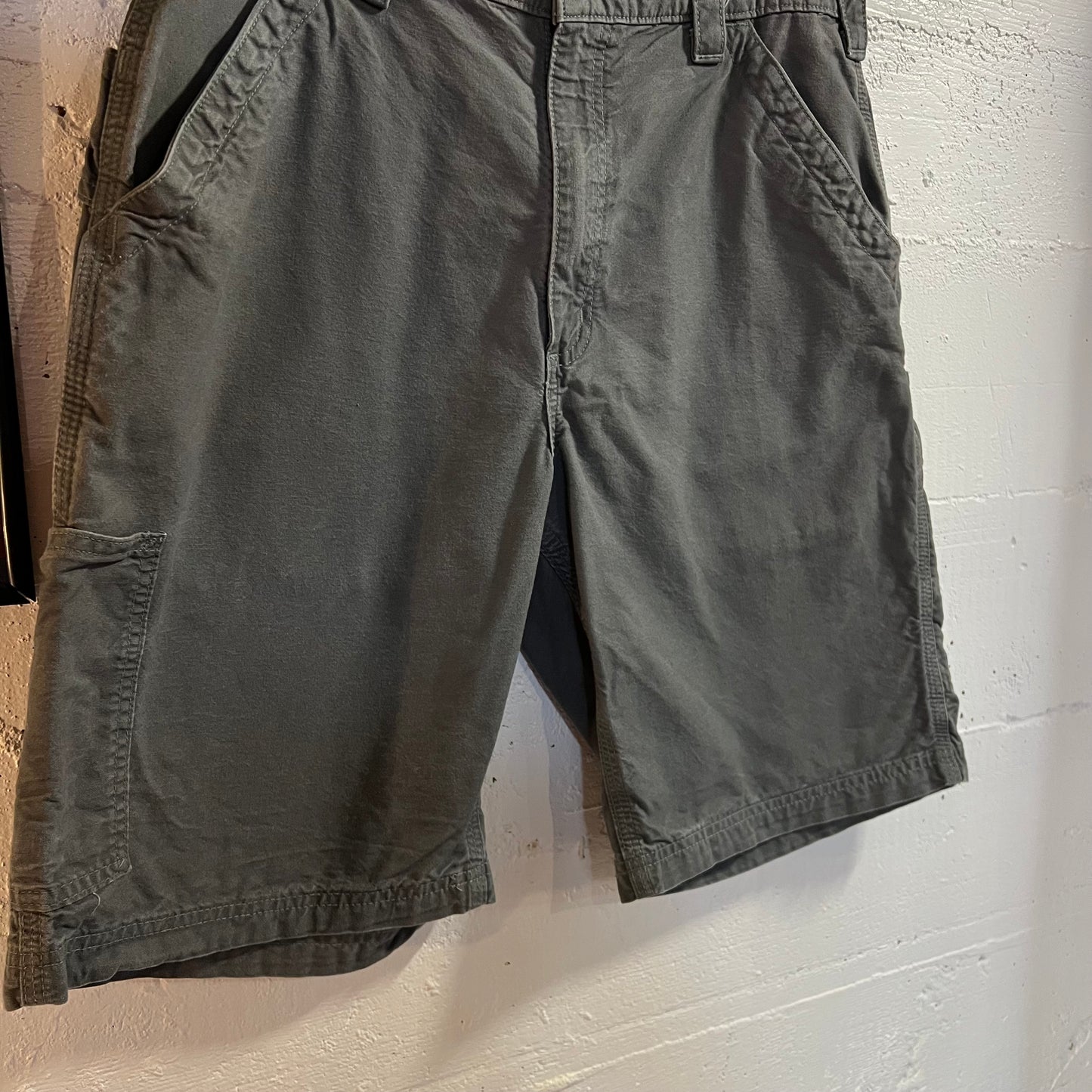 Carhartt Ripstop Canvas Carpenter Shorts - Size 33" x 10" - B147-FAT