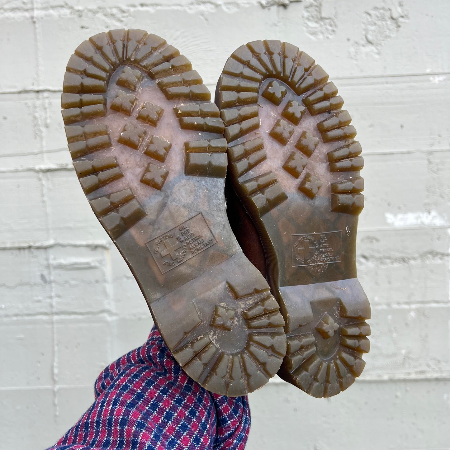 *Pre-Loved* Y2K Dr. Martens Air-Wair 8312 Brown Leather Low Lace Up Oxford Shoes - Size 6M/7W - Brown