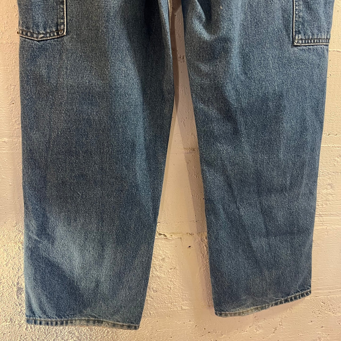 2000's Distressed Carhartt Loose Original Fit Double Knee Denim Carpenter Jeans - Size 33" x 30" - Mid Wash Indigo