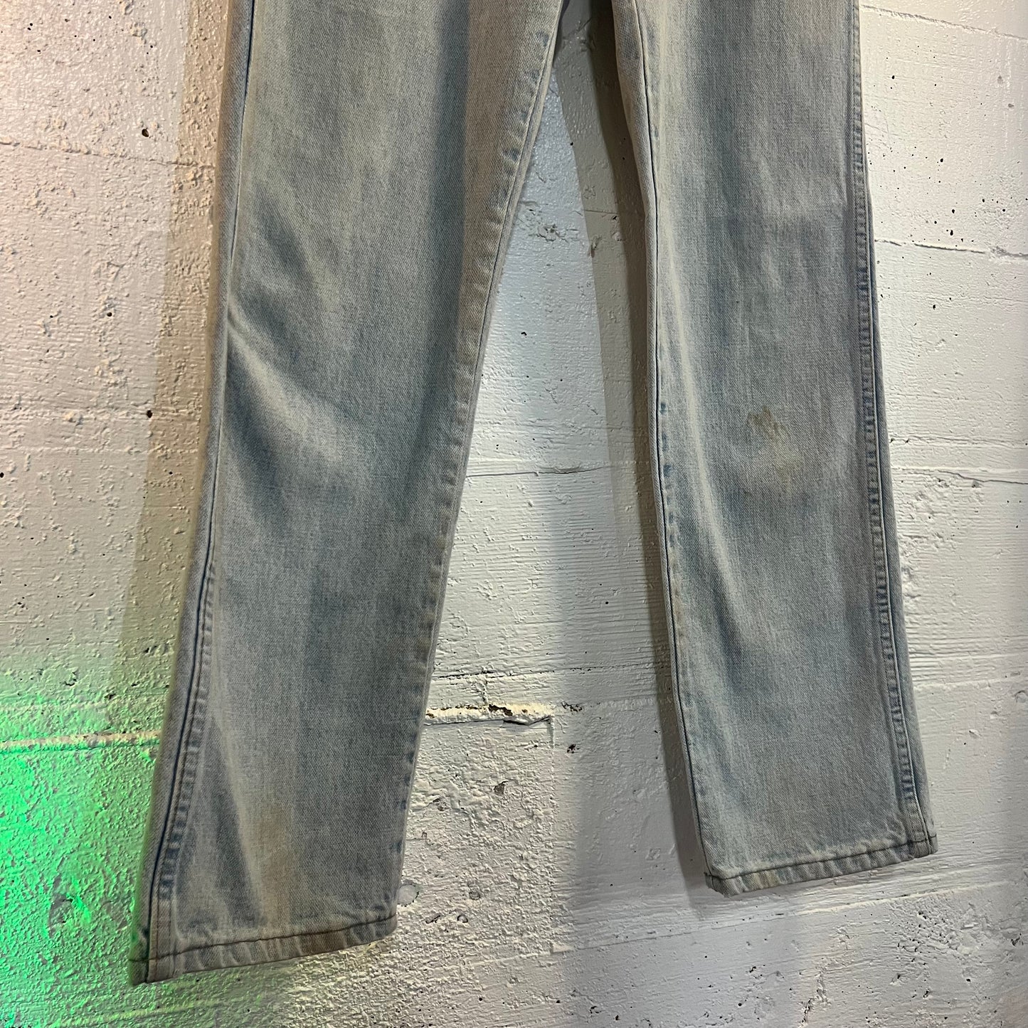 Vintage 1980's Wrangler Distressed Light Wash Denim Jeans - Size 30" x 32" - Made In USA