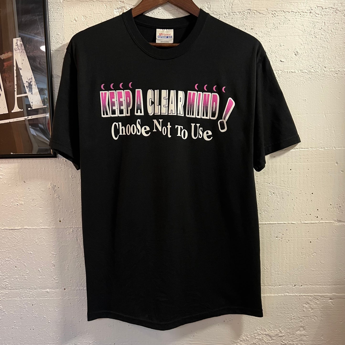 Vintage 90’s ‘Keep A Clear Mind’ Graphic T-Shirt - Size Medium - Black/Pink/White