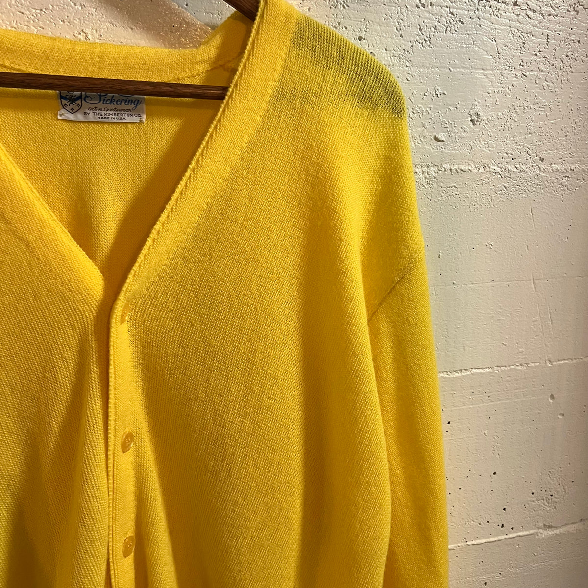 True Vintage 1960's Pickering By Kimberton Union Made Knit Cardigan Sweater - Size Large - Union Made In USA - Yellow
