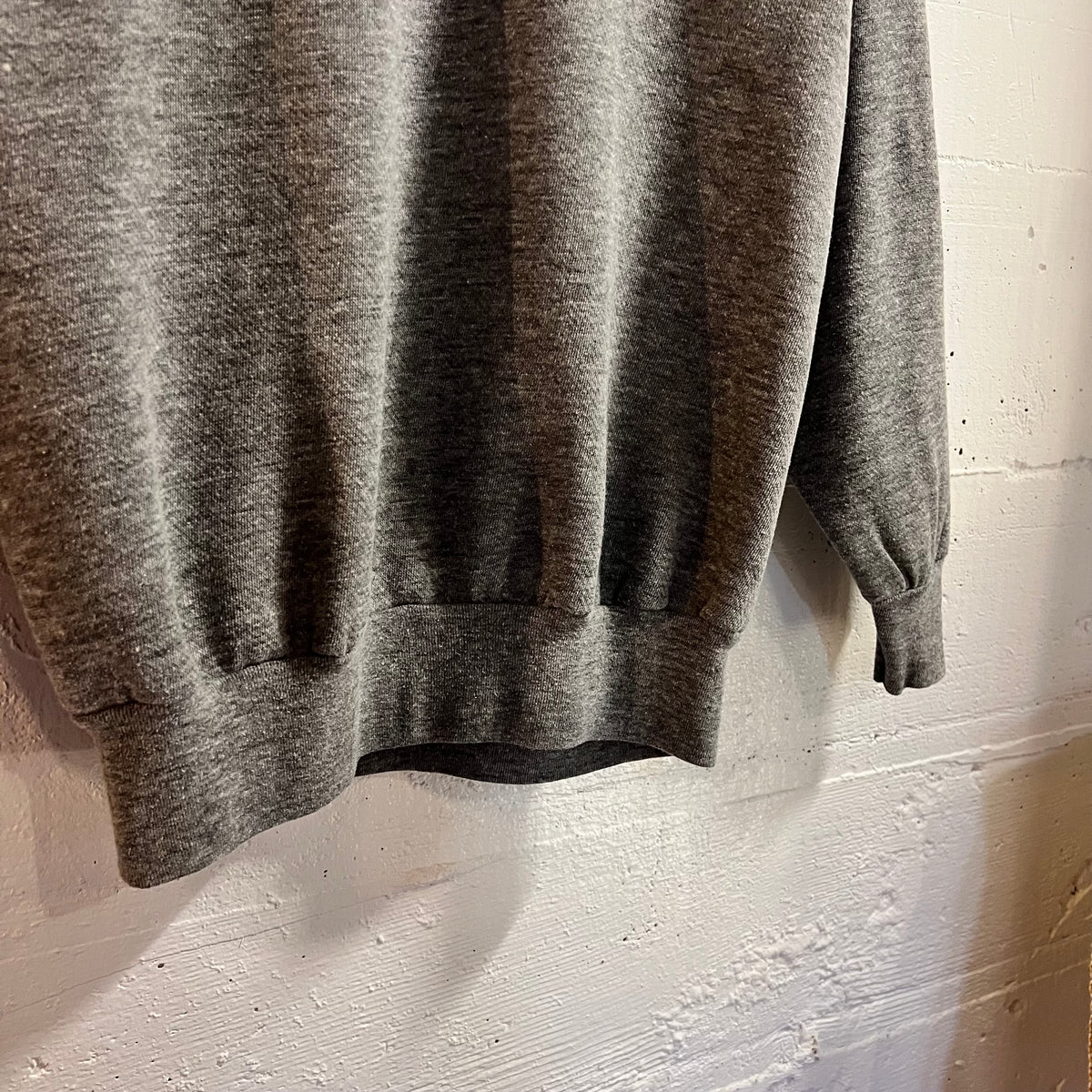 Vintage 80’s Plain & Fancy Farm Raglan Crewneck Sweatshirt - Size Medium - Made In USA - Heather Grey/Multi