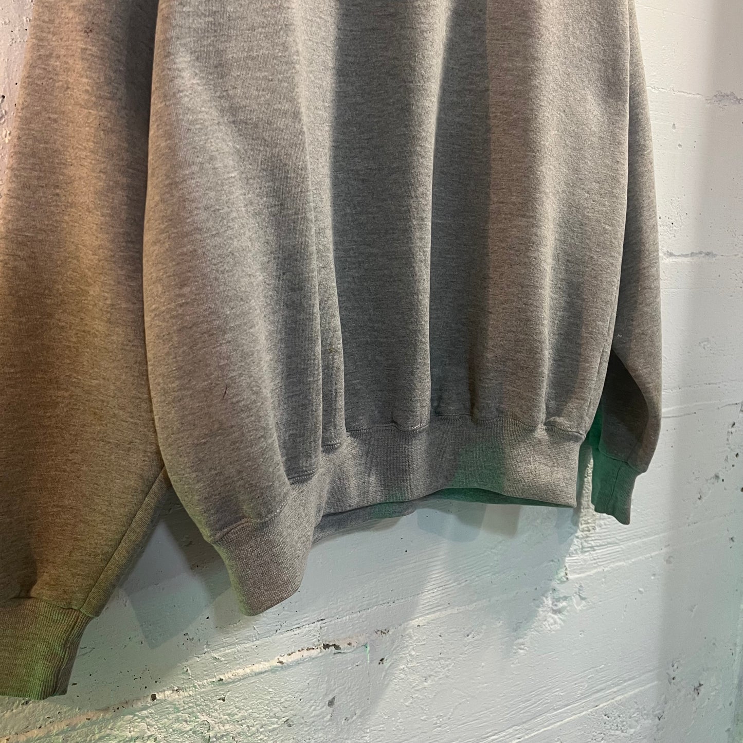 Vintage Russell Athletic Distressed Quarter Zip Sweatshirt - Made In USA - Size XL - Light Heather Grey